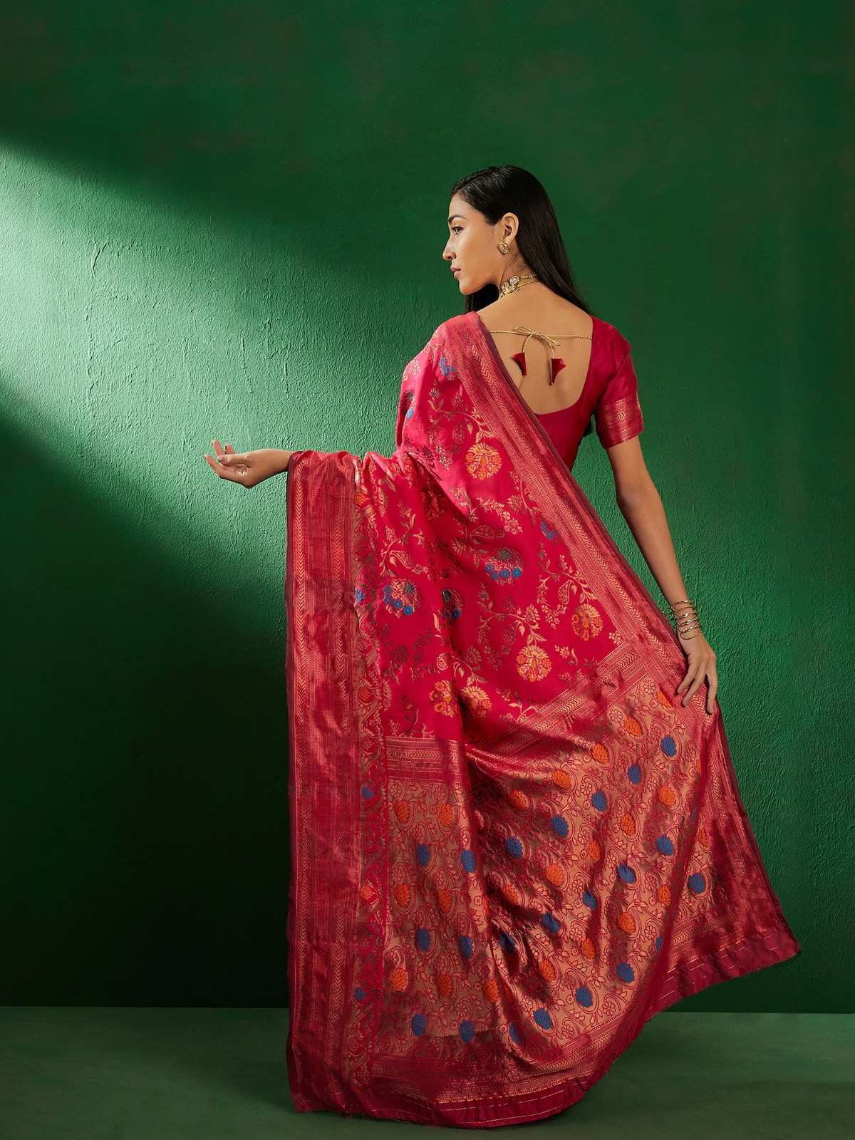 Catalog Designer Saree.