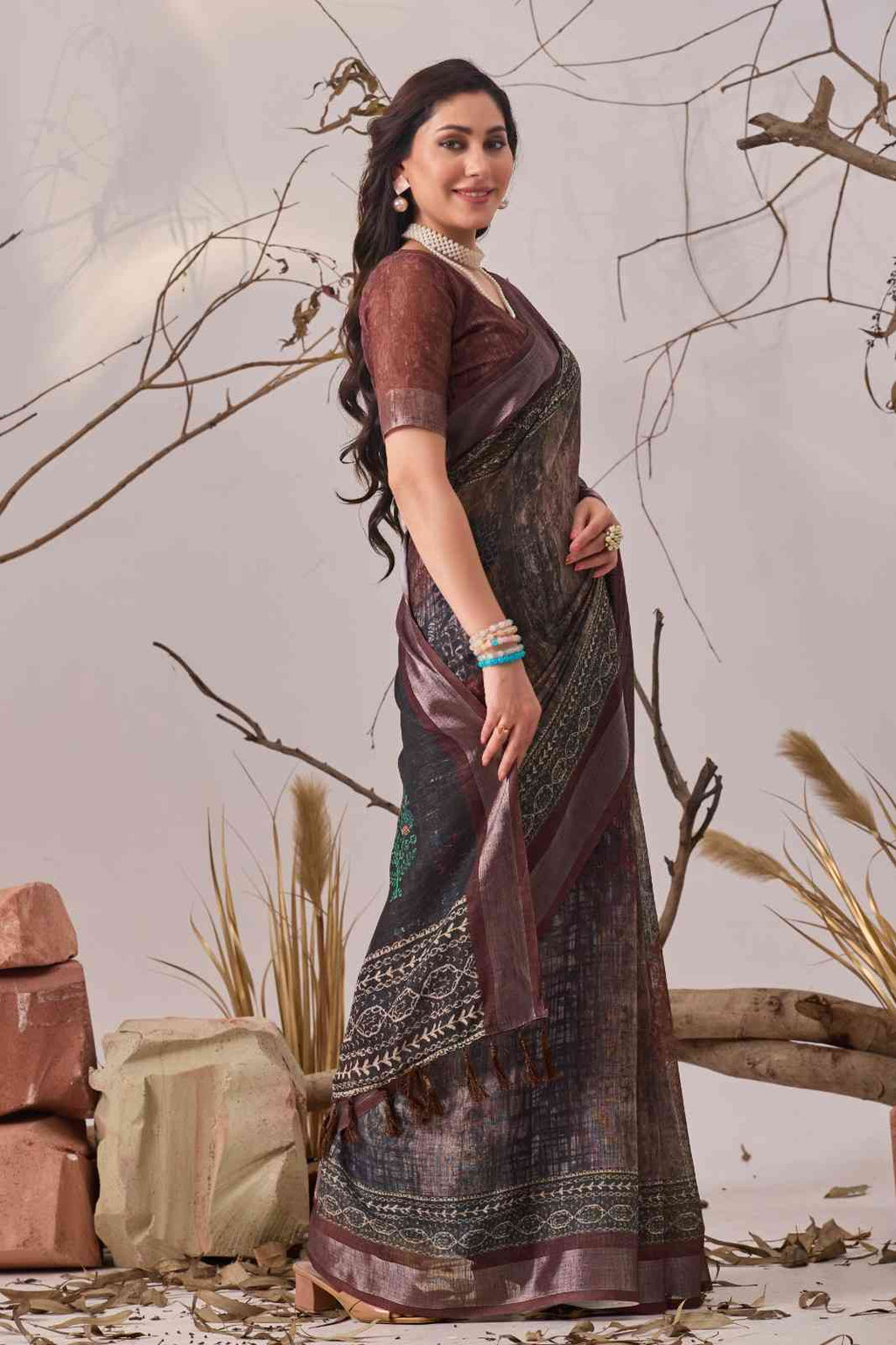 Catalog Designer Saree.