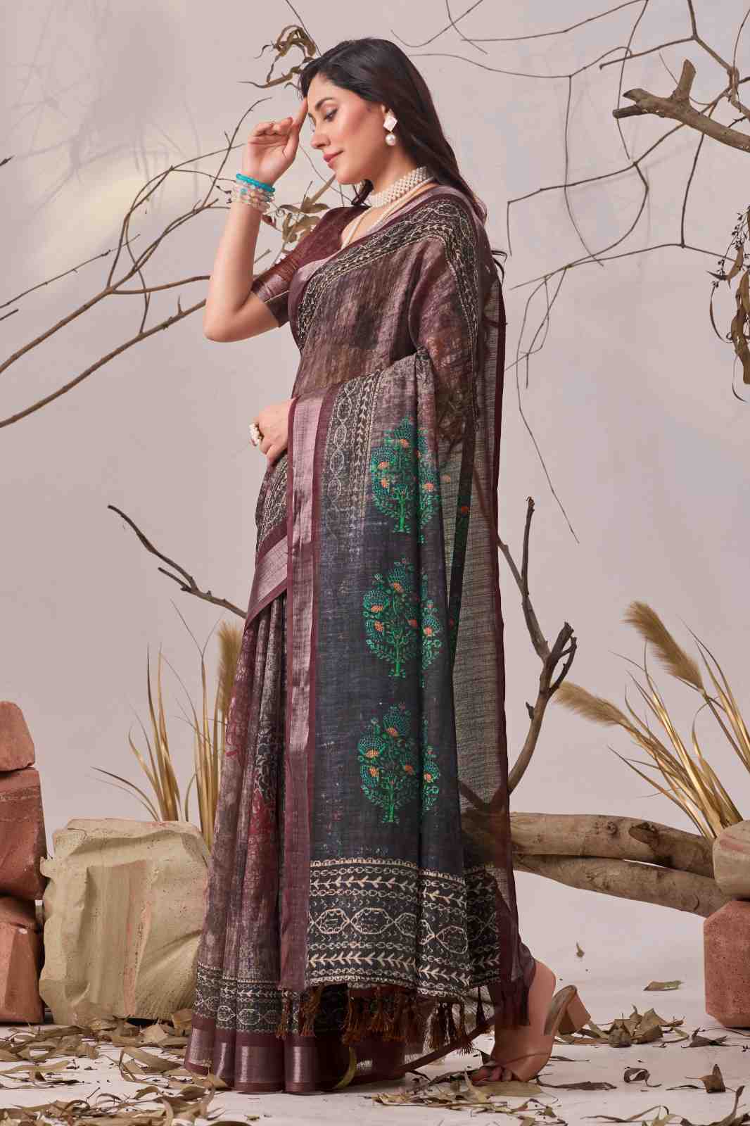 Catalog Designer Saree.