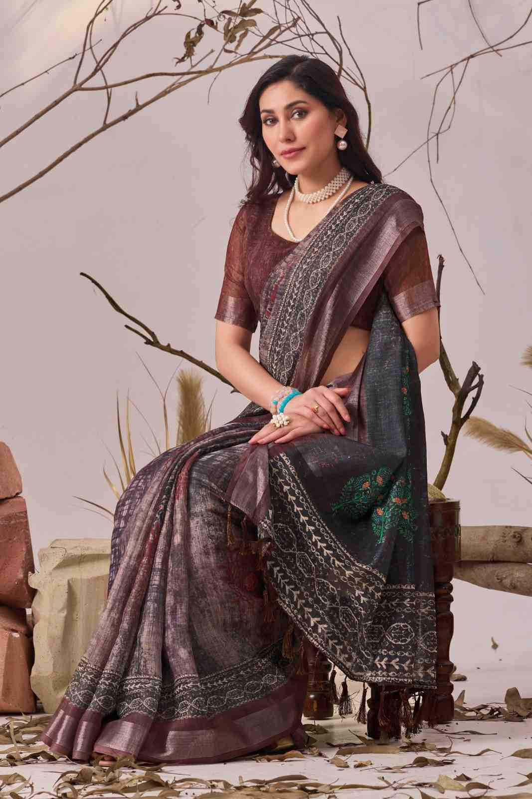 Catalog Designer Saree.