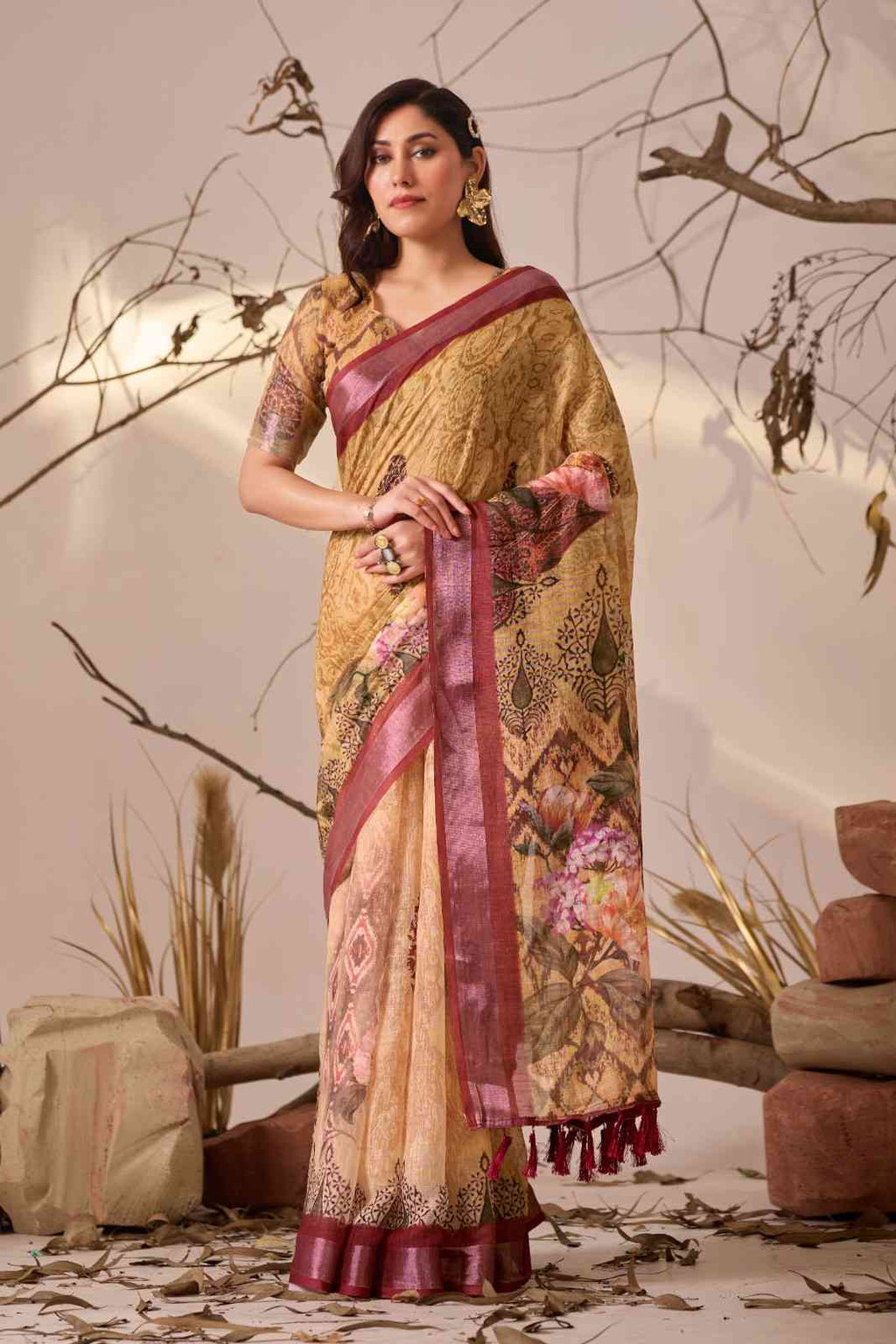 Catalog Designer Saree.