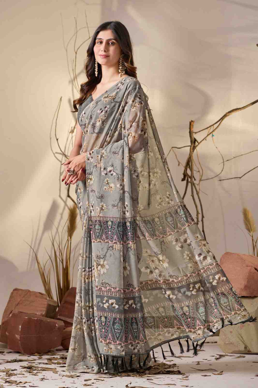 Catalog Designer Saree.