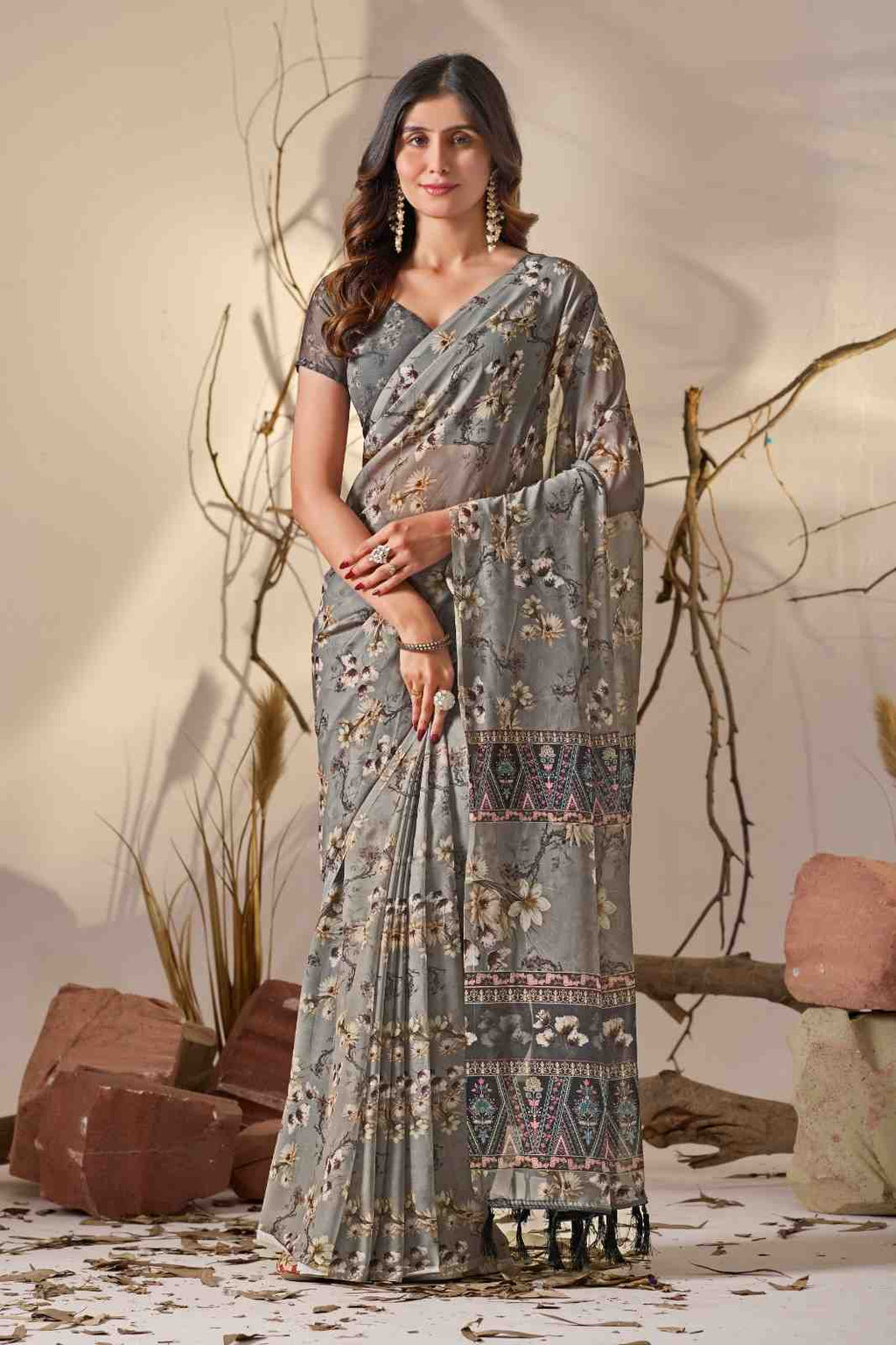 Catalog Designer Saree.