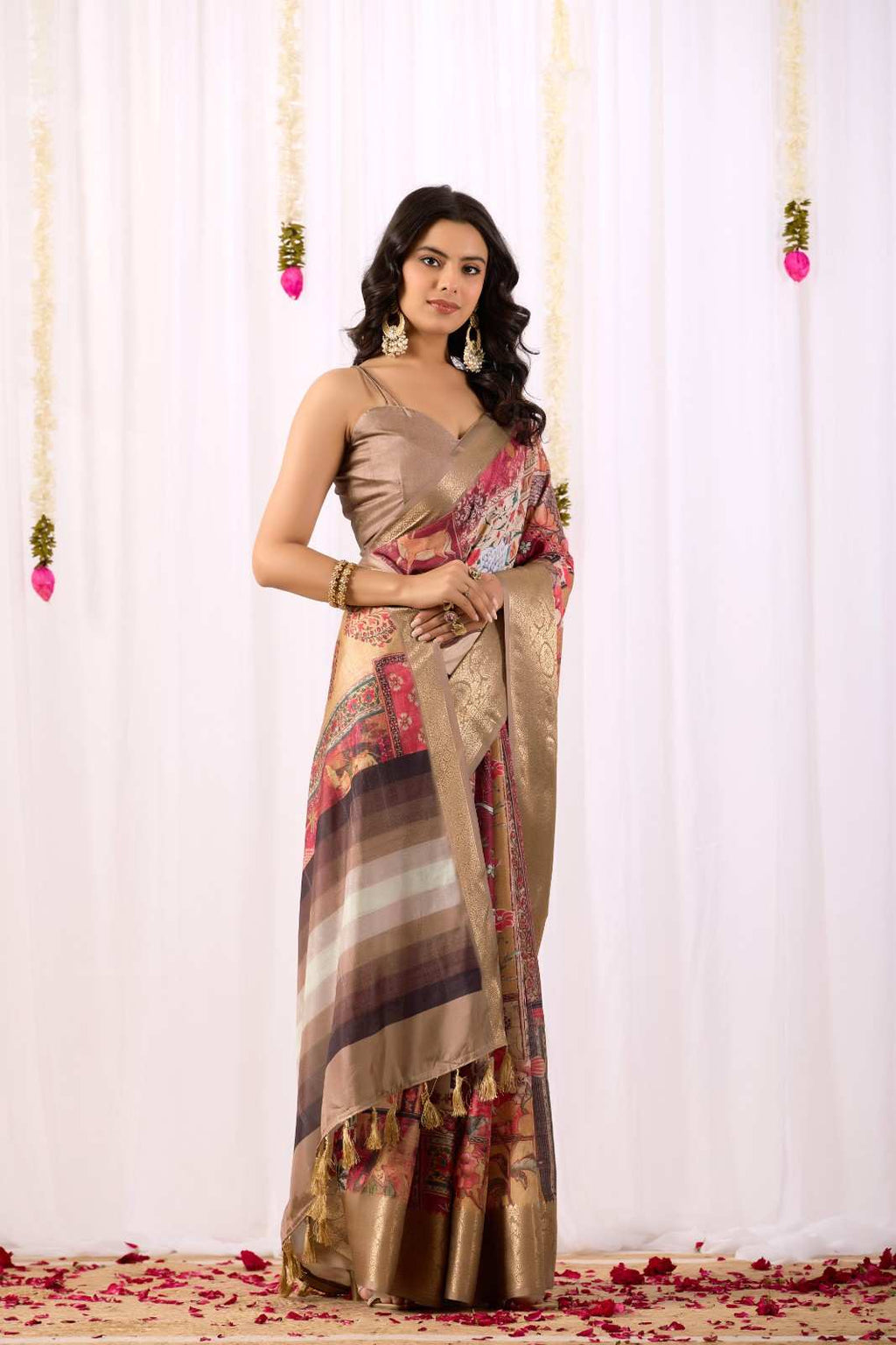 Catalog Designer Saree.
