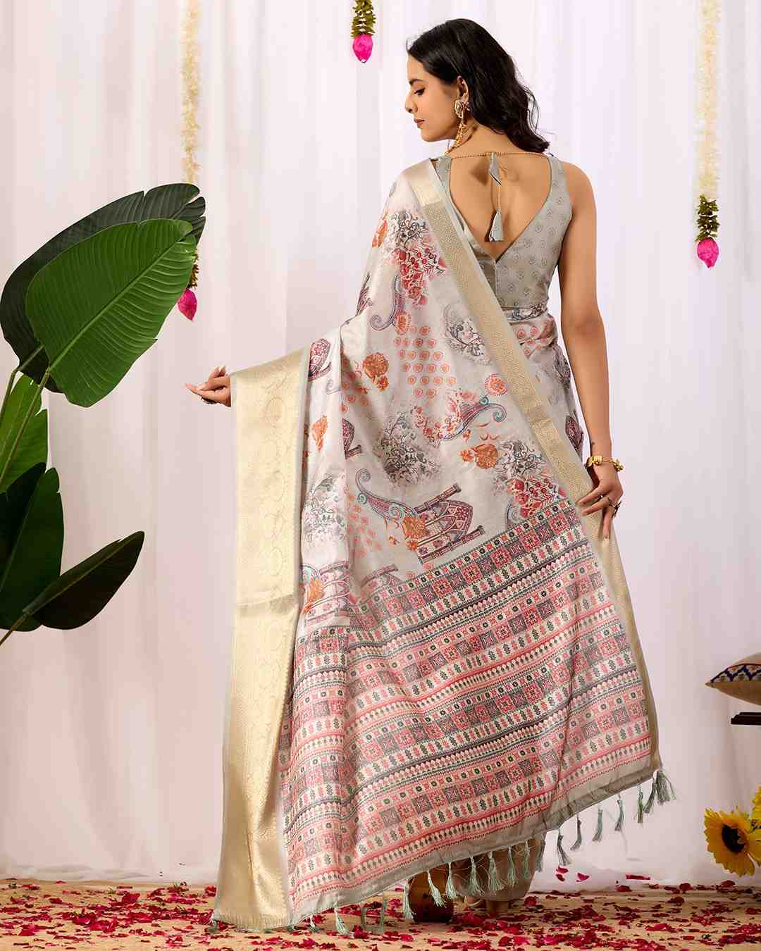 Catalog Designer Saree.