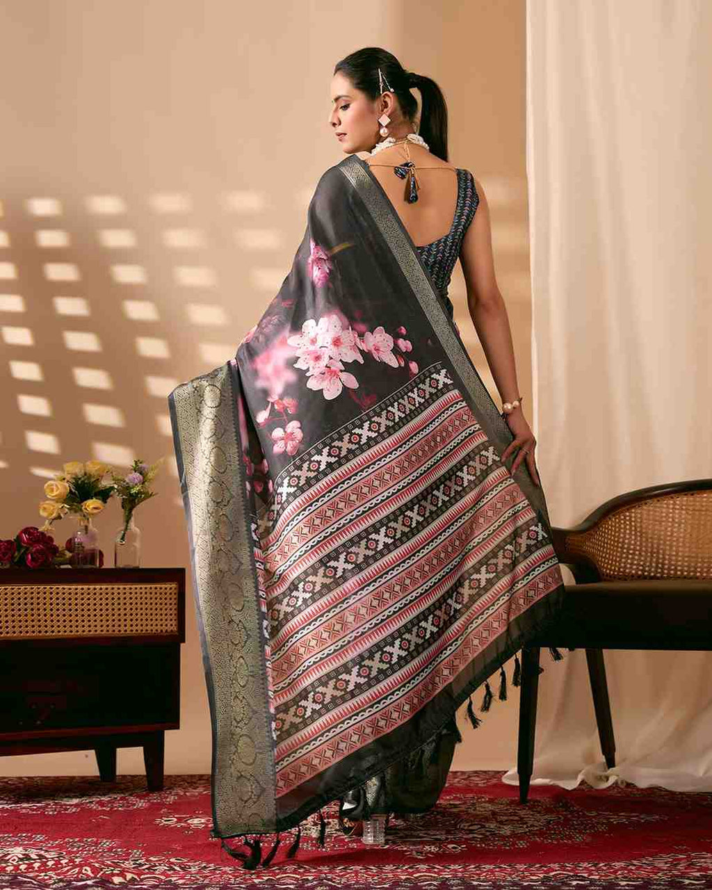 Catalog Designer Saree.