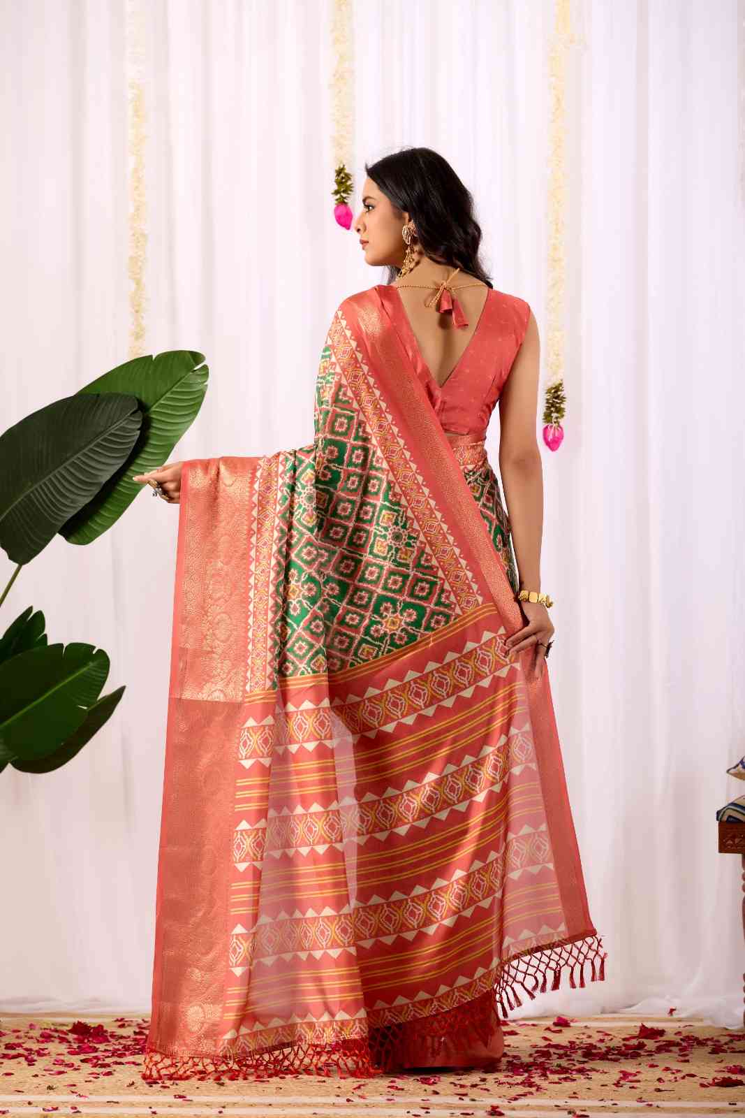 Catalog Designer Saree.