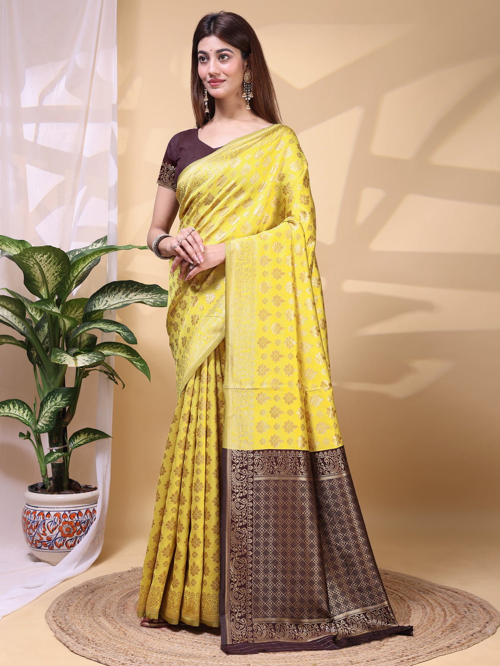 Catalog Designer Saree.