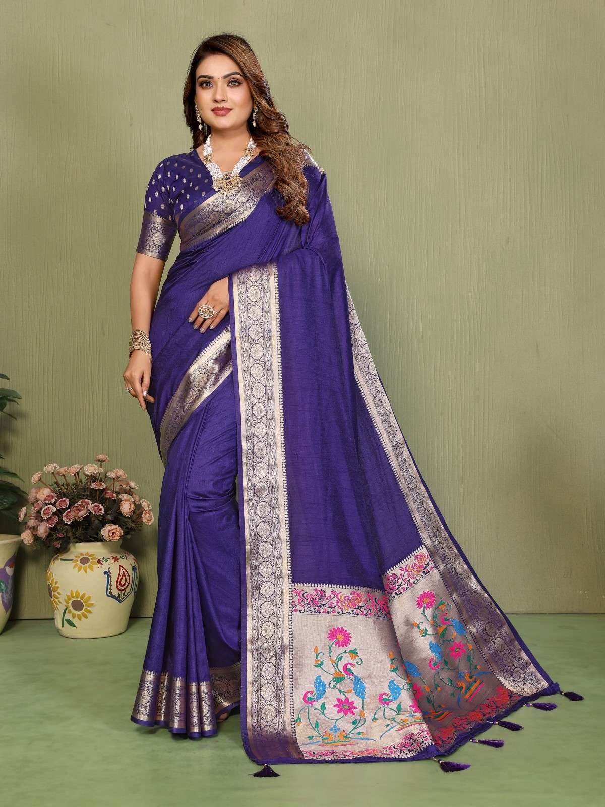 Catalog Designer Saree.