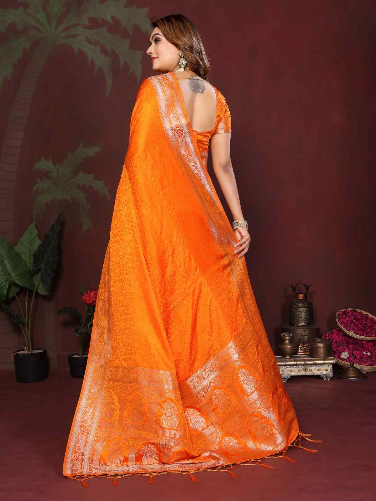 Catalog Designer Saree.