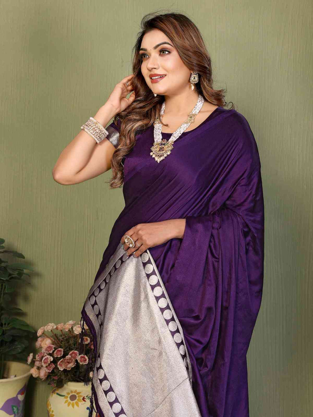 Catalog Designer Saree.