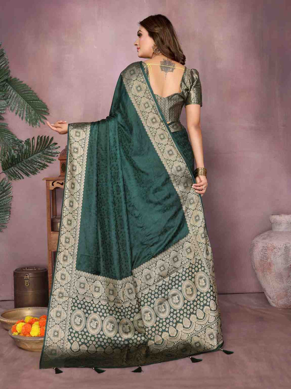 Catalog Designer Saree.