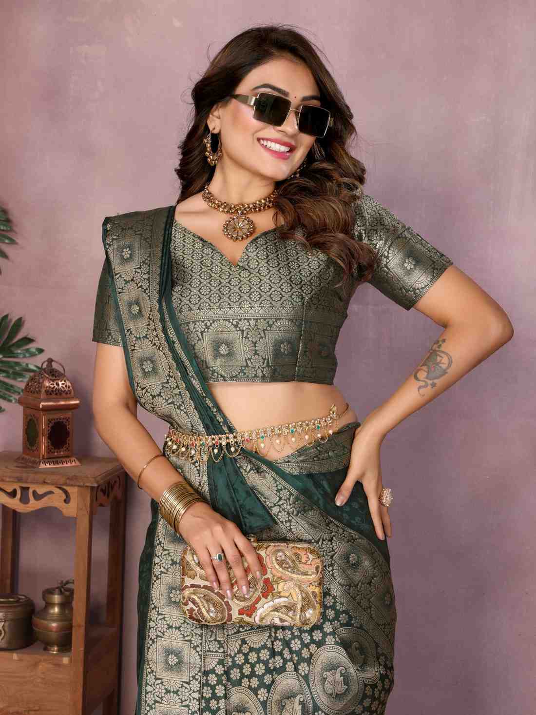 Catalog Designer Saree.
