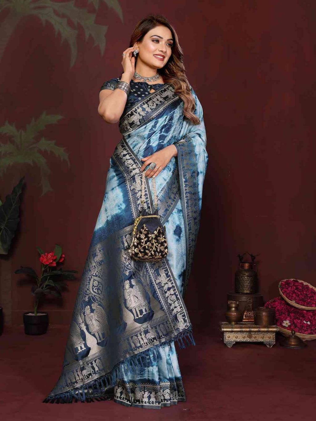 Catalog Designer Saree.
