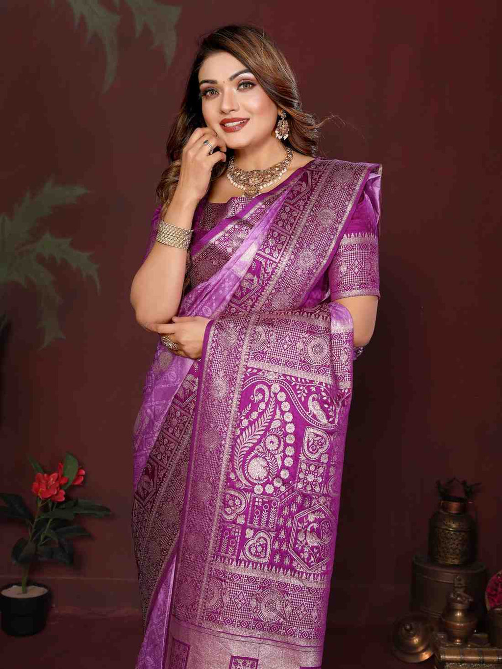 Catalog Designer Saree.