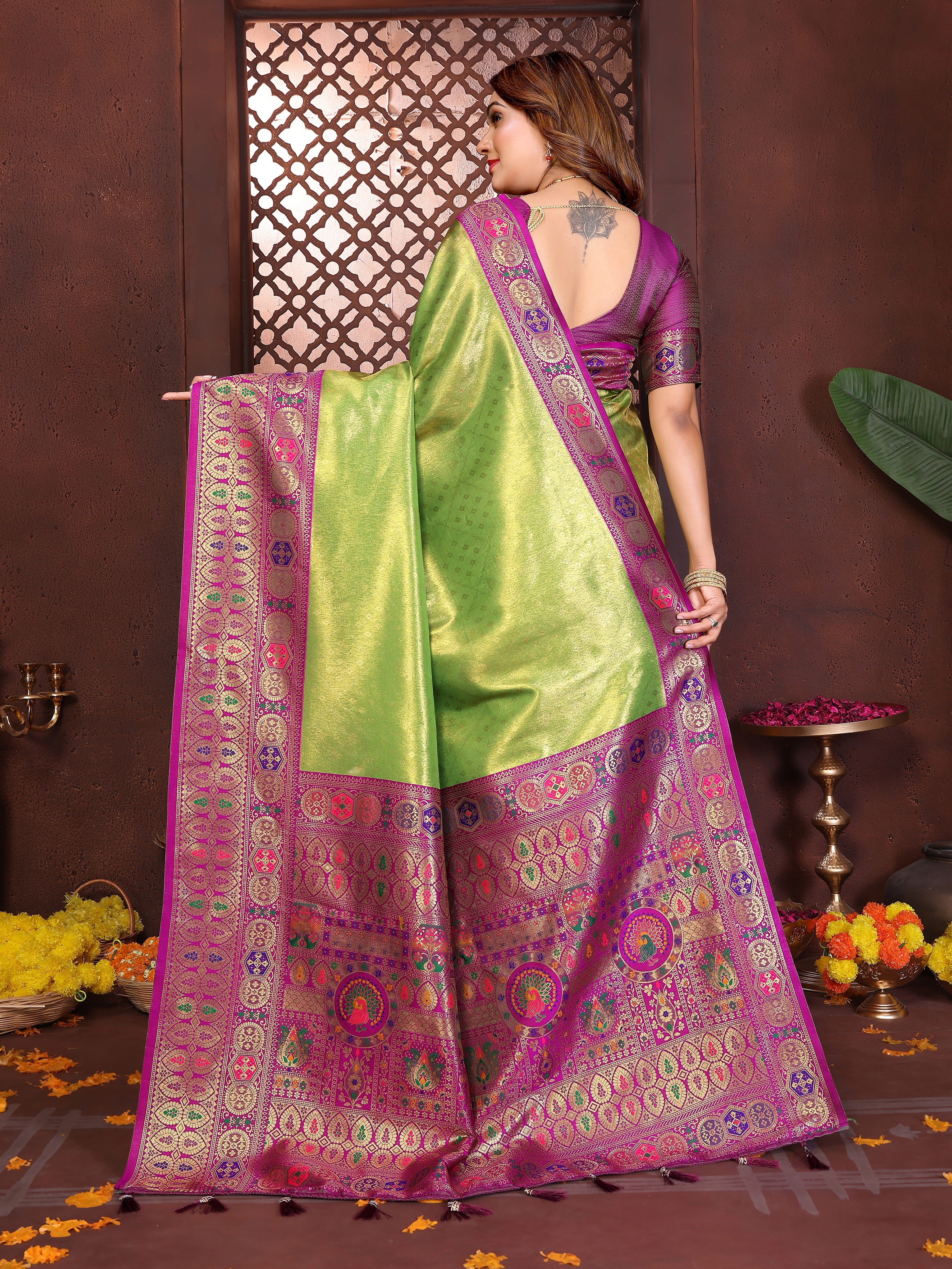 Catalog Designer Saree.
