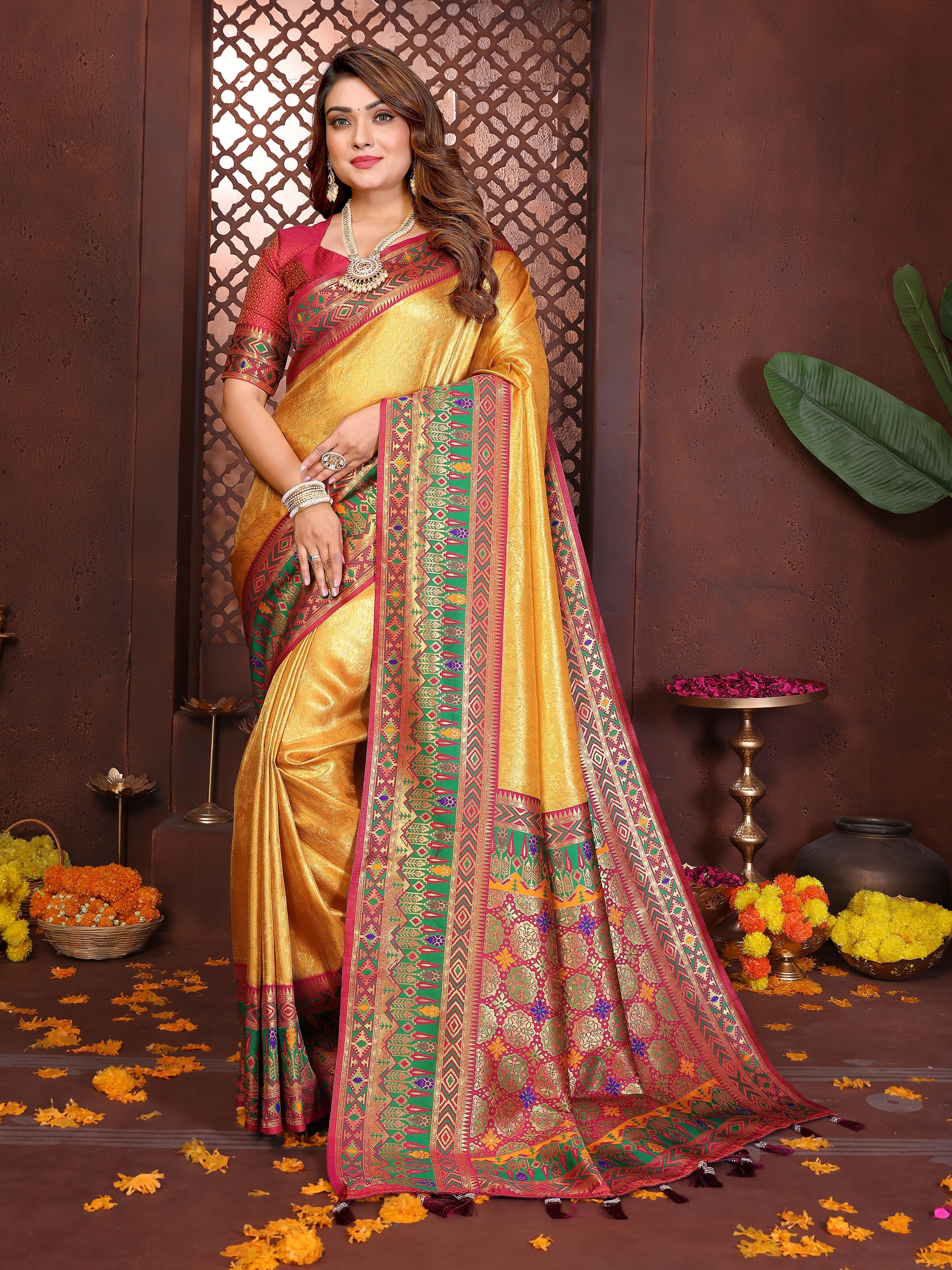 Catalog Designer Saree.