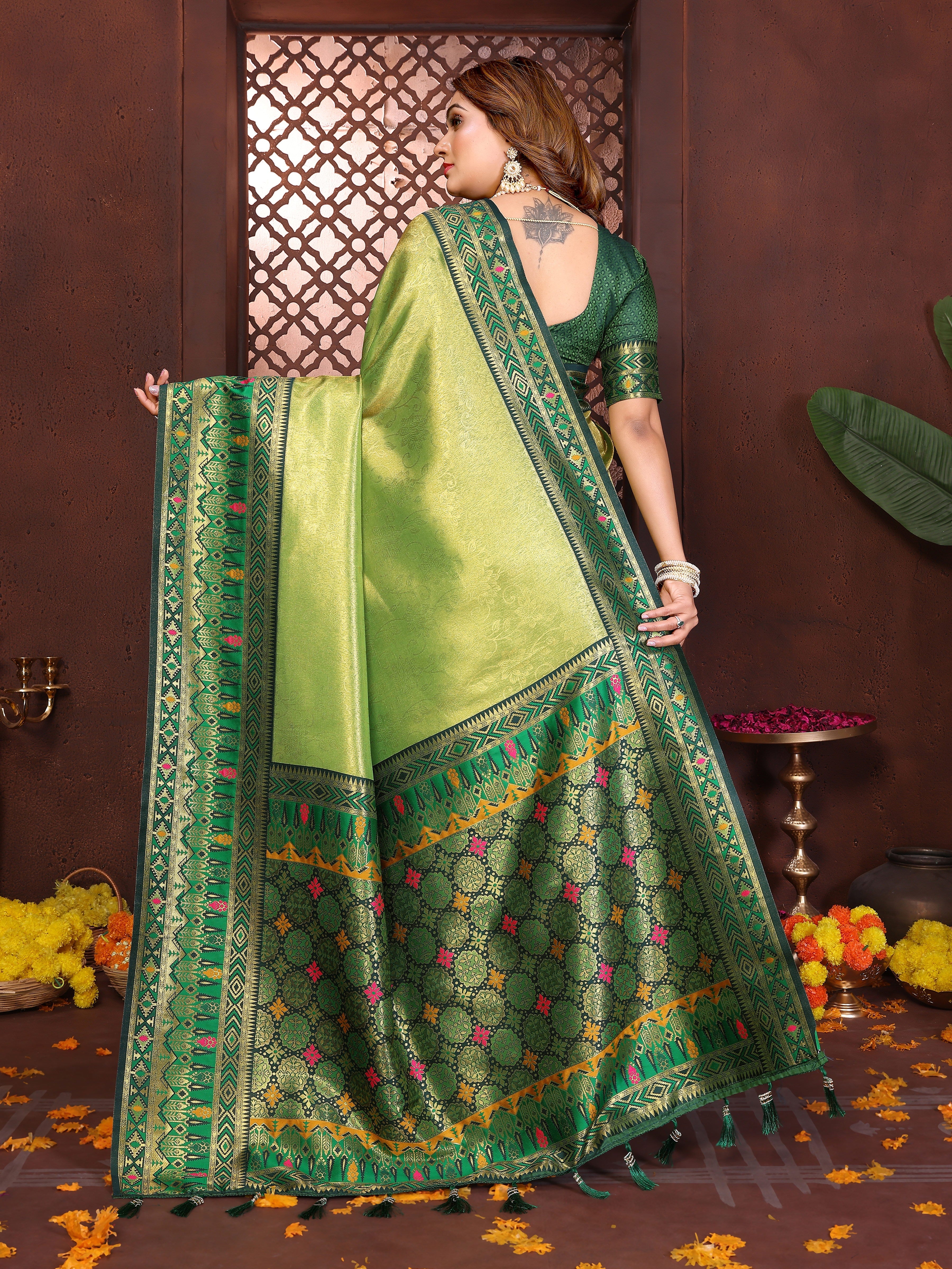 Catalog Designer Saree.