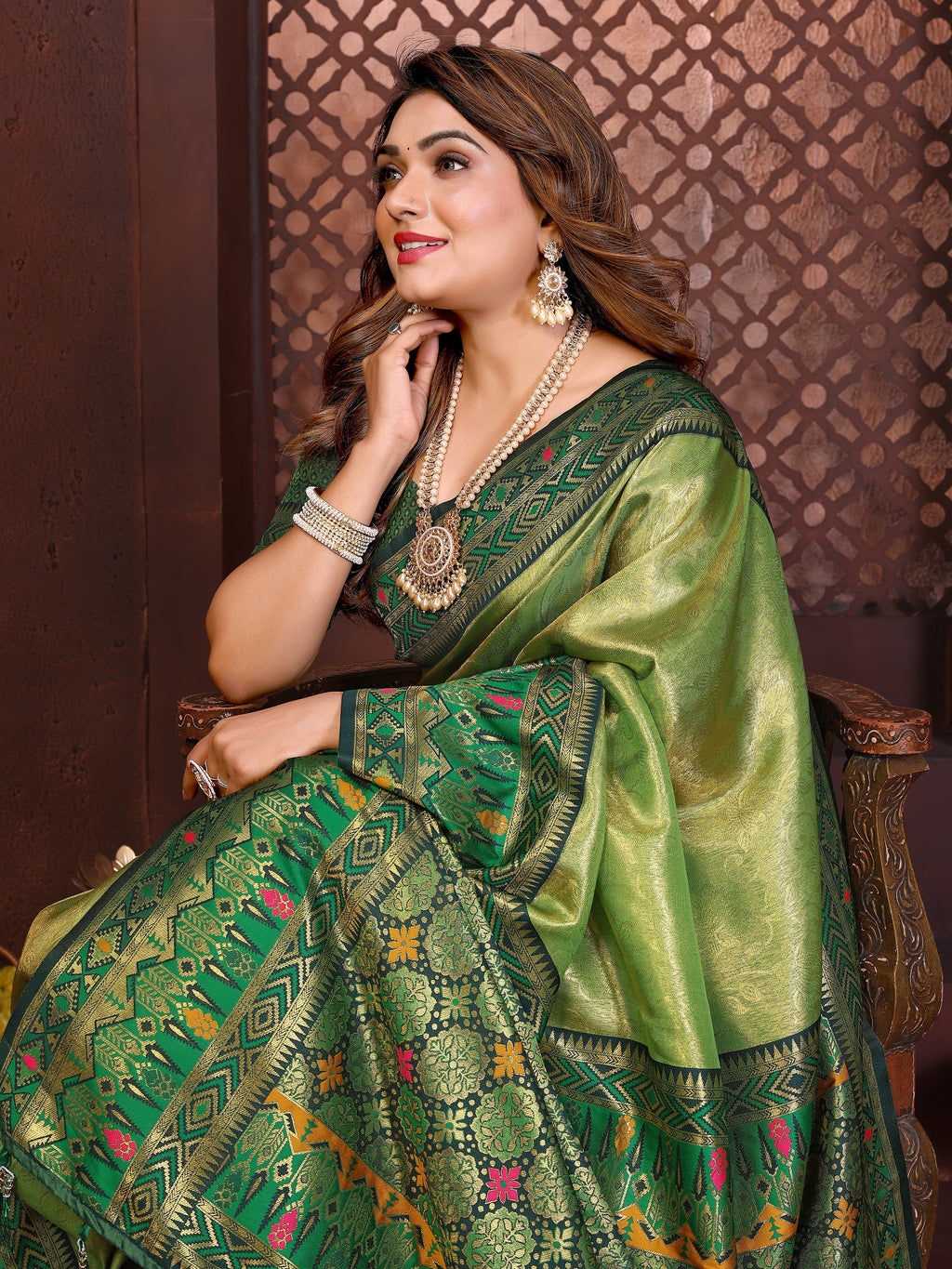 Catalog Designer Saree.