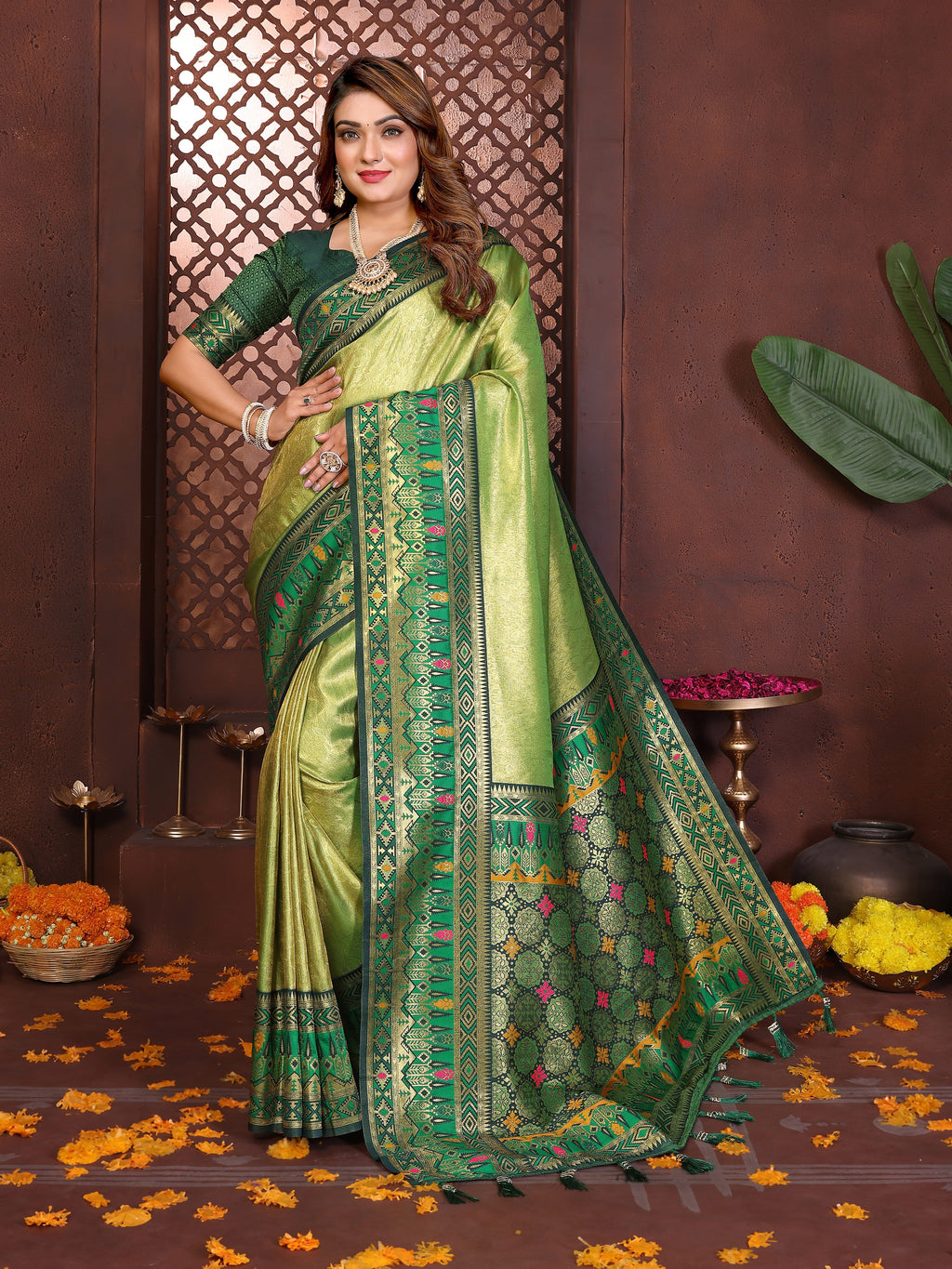 Catalog Designer Saree.