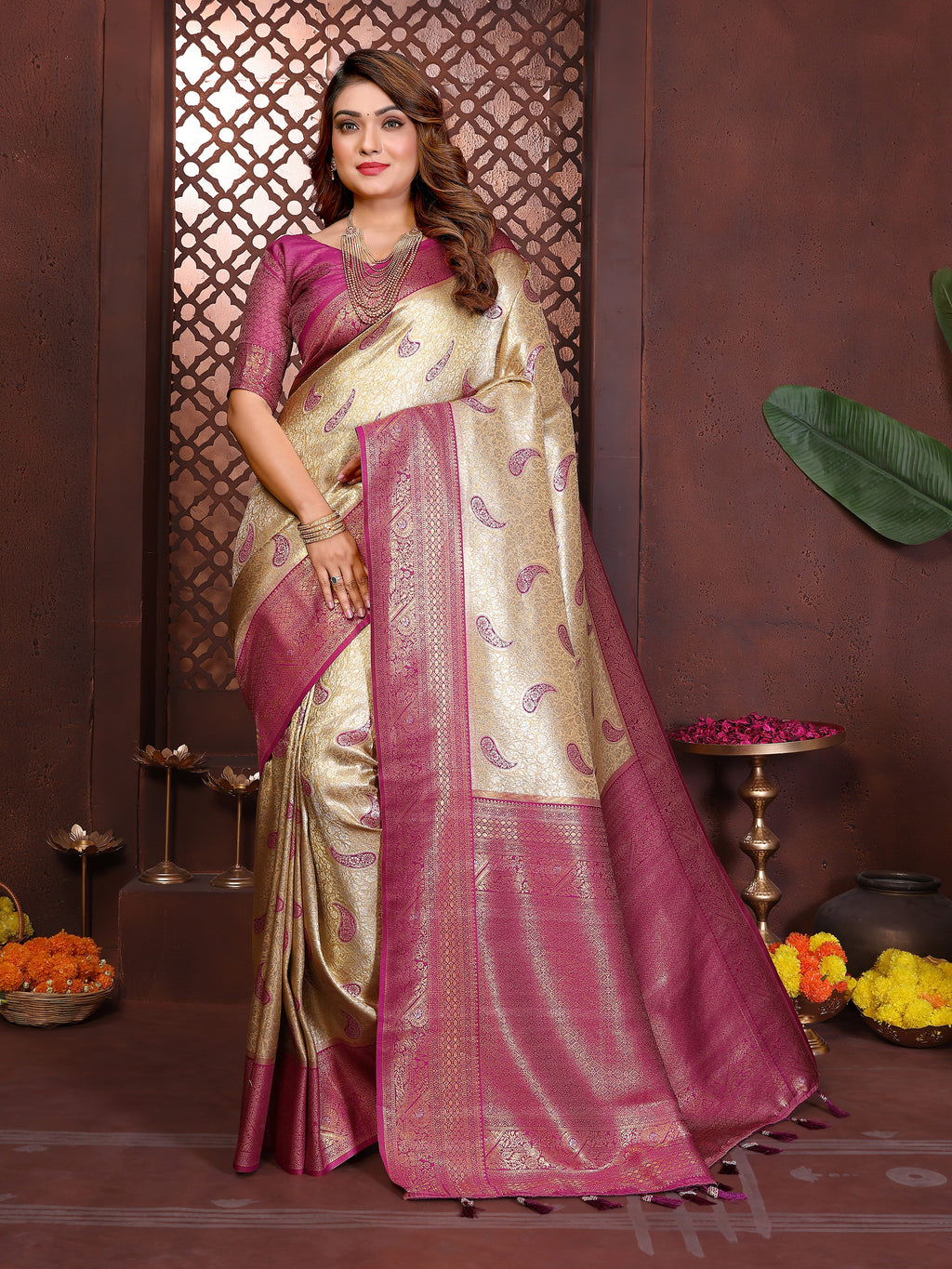 Catalog Designer Saree.