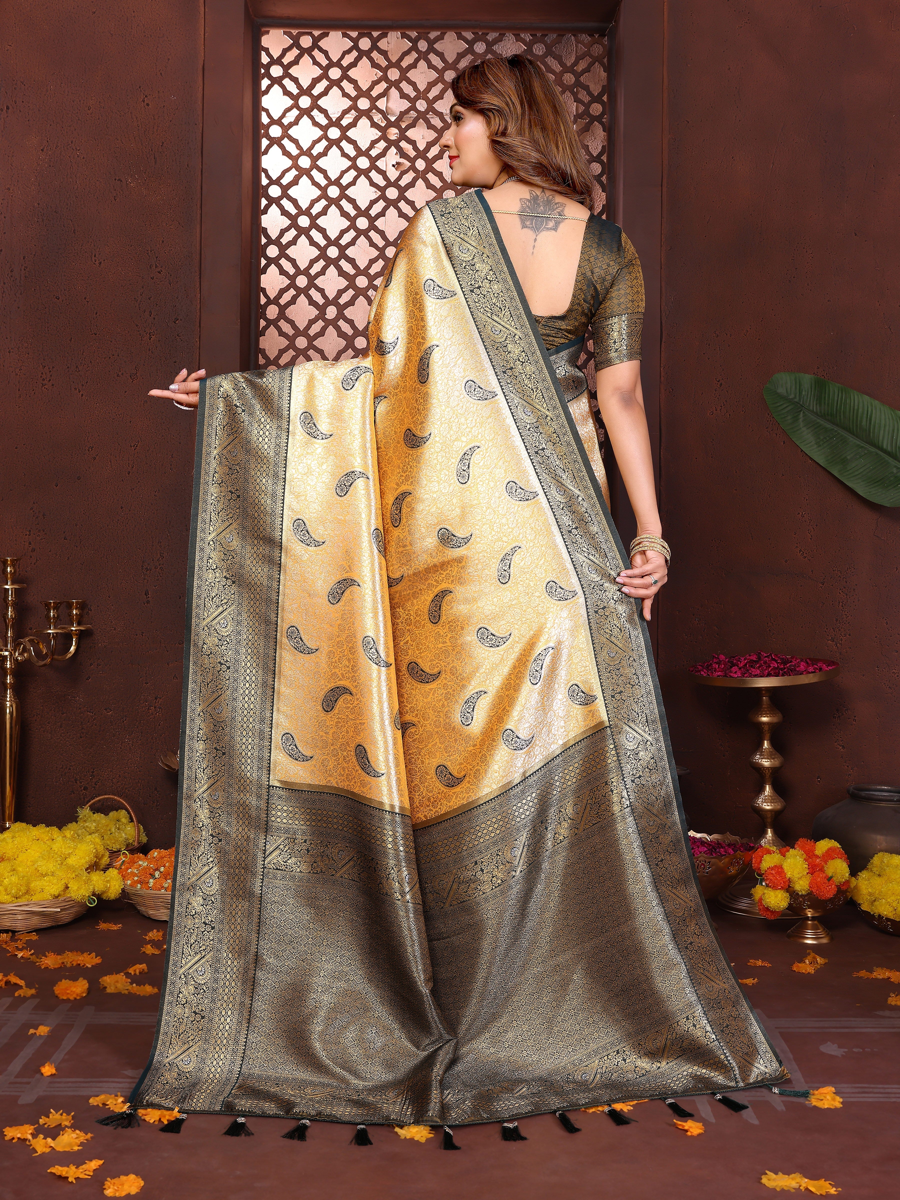 Catalog Designer Saree.