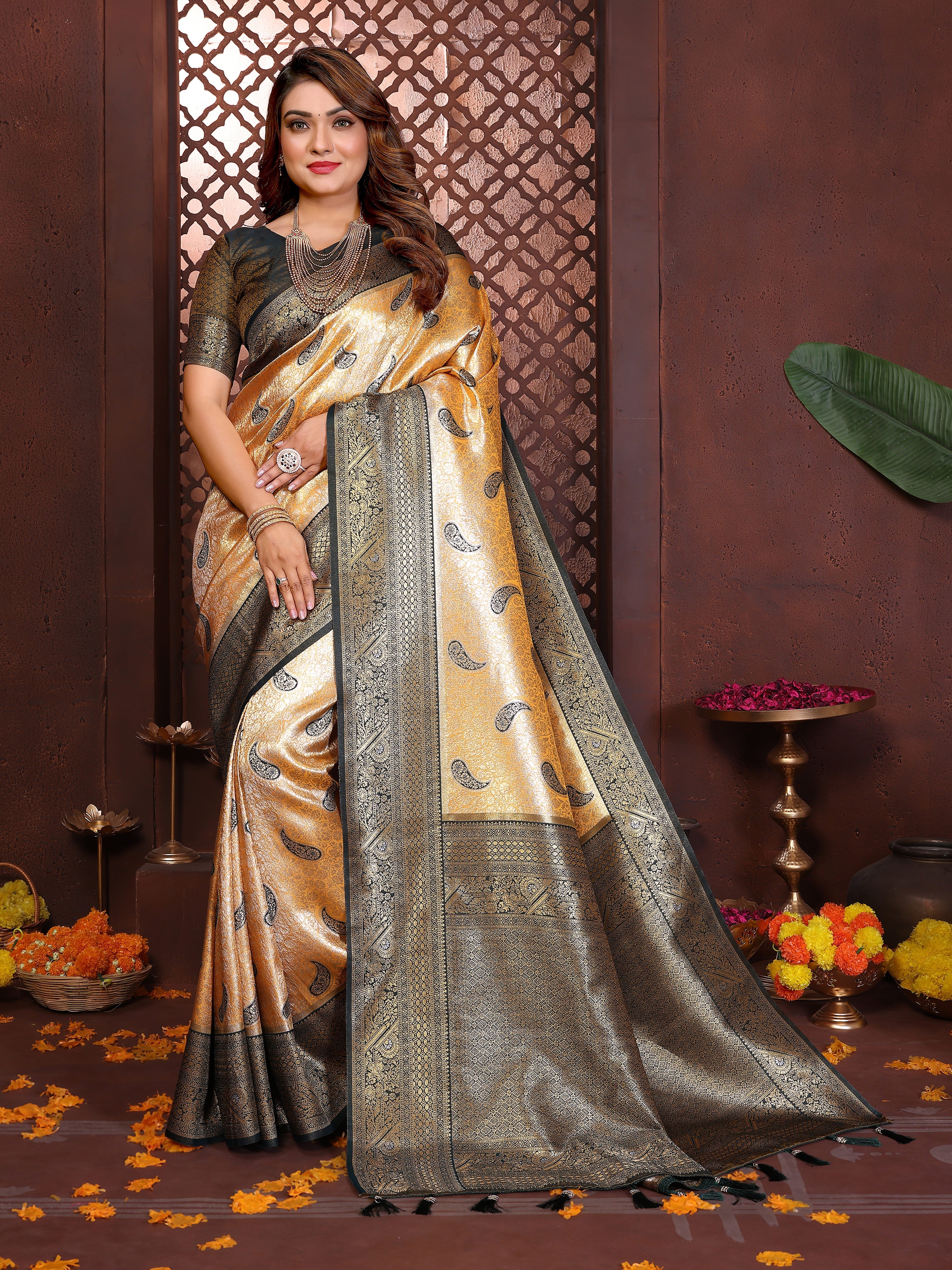Catalog Designer Saree.
