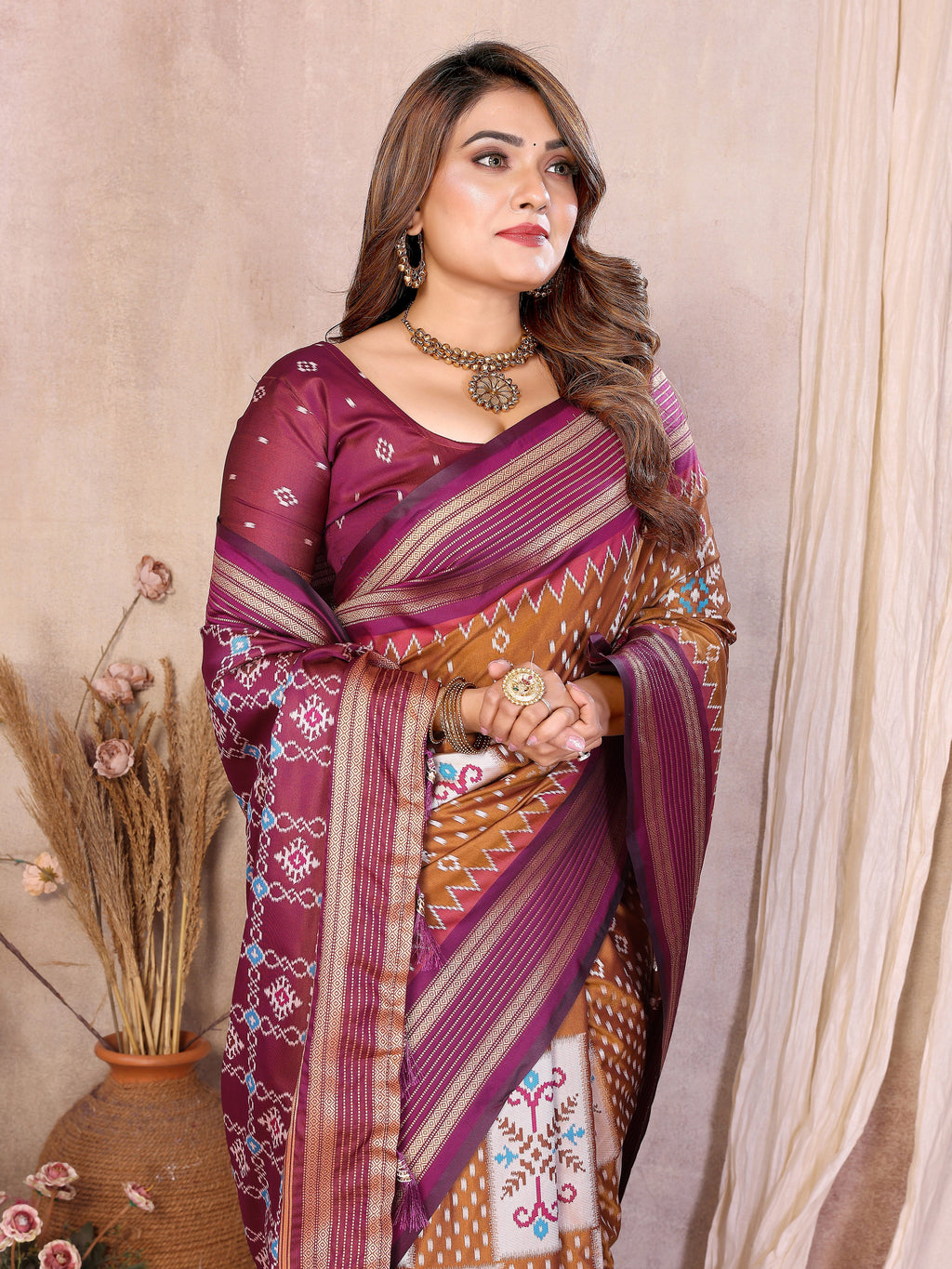 Catalog Designer Saree.