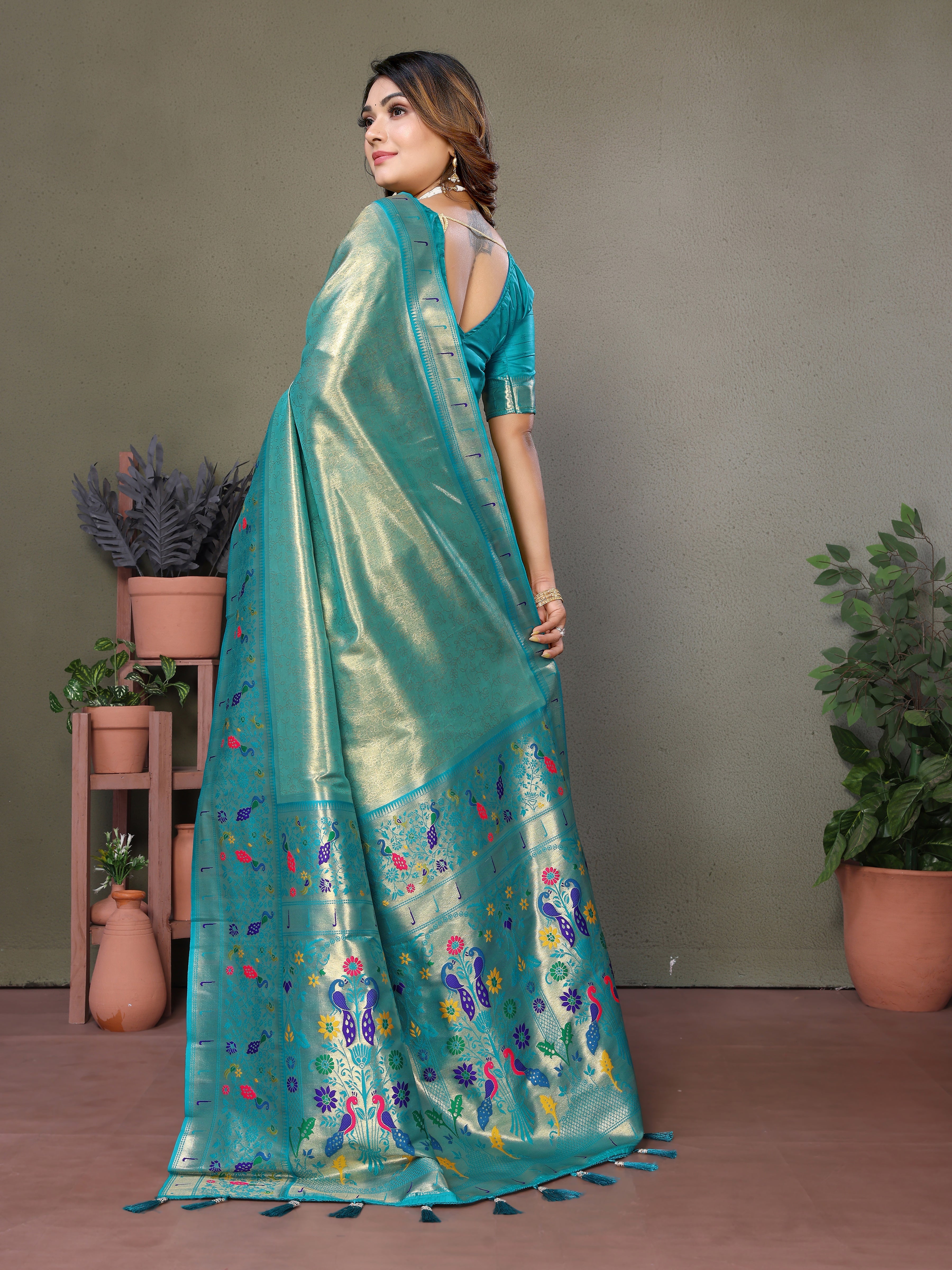 Catalog Designer Saree.