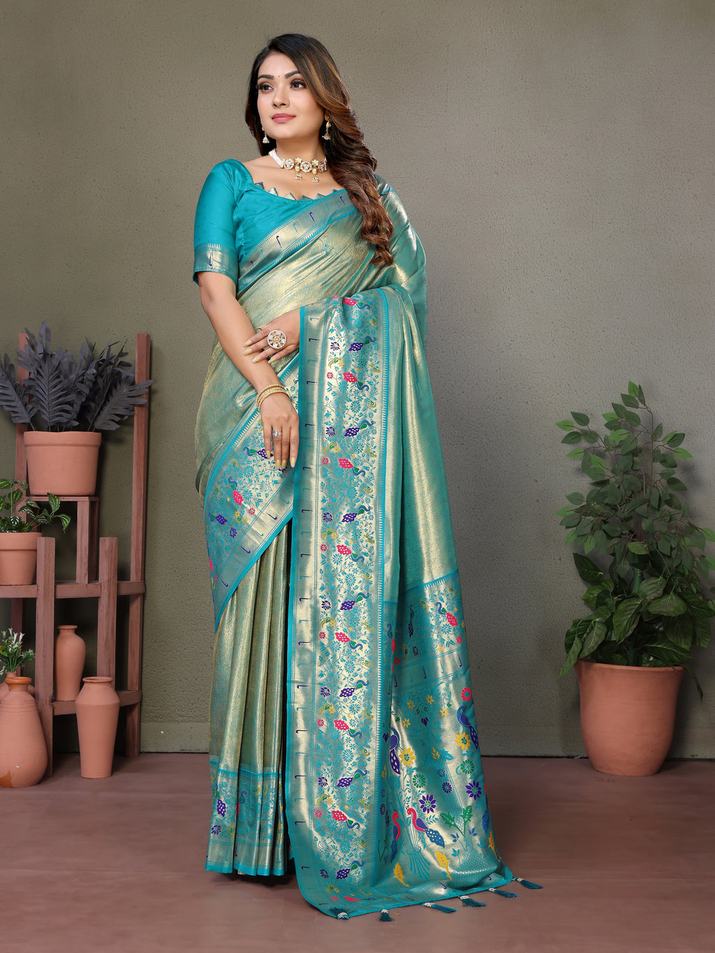 Catalog Designer Saree.