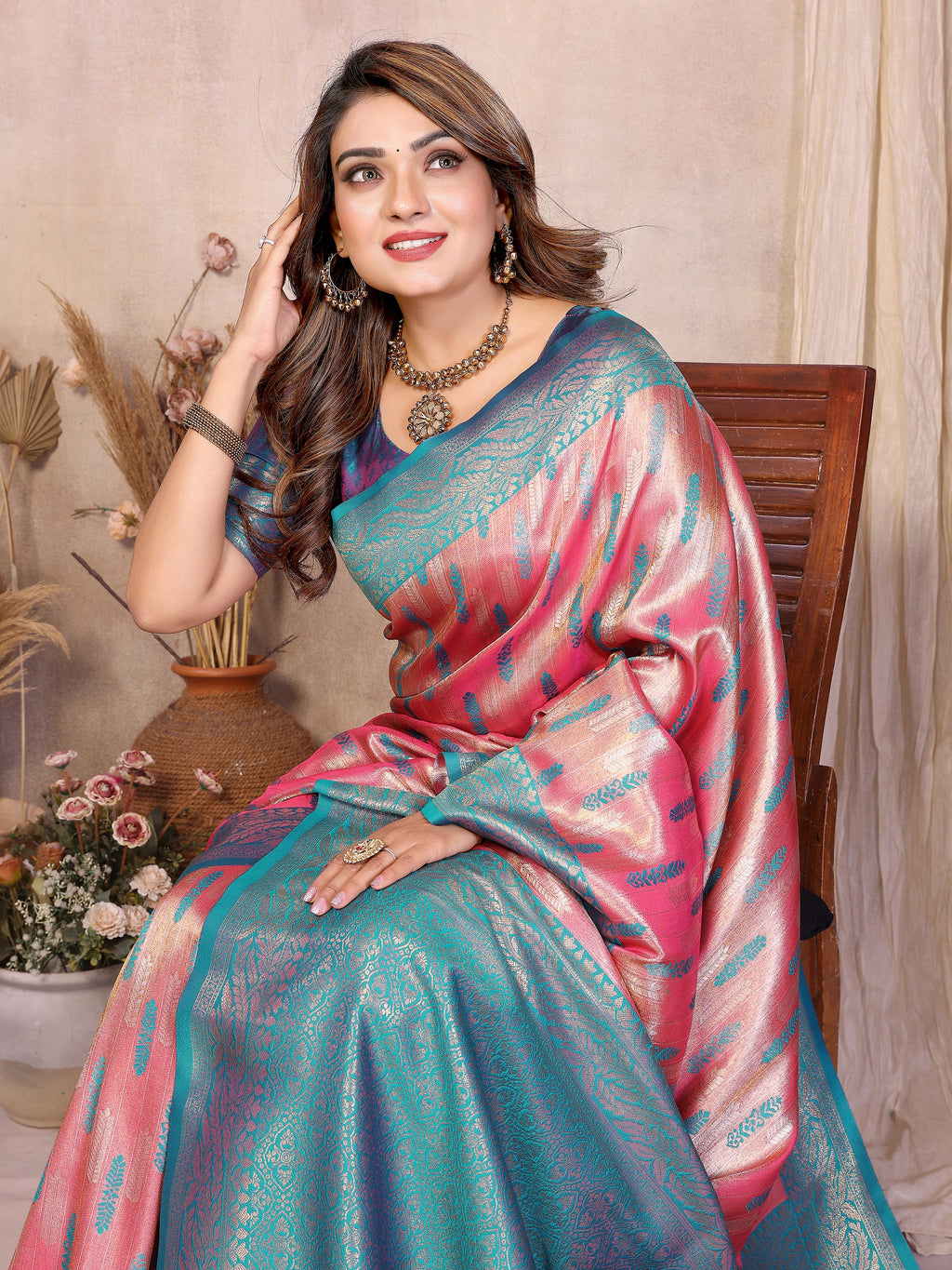 Catalog Designer Saree.
