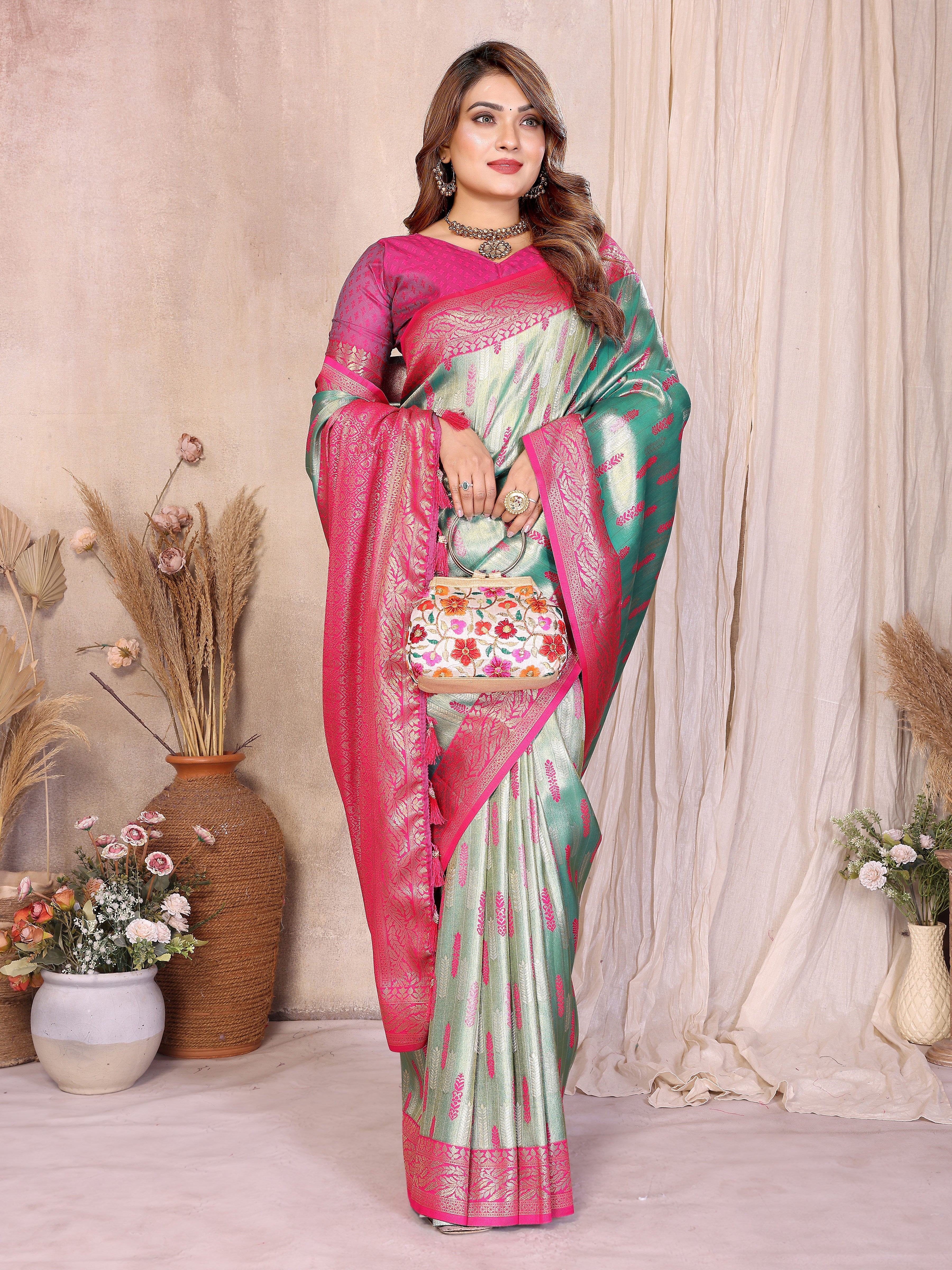 Catalog Designer Saree.