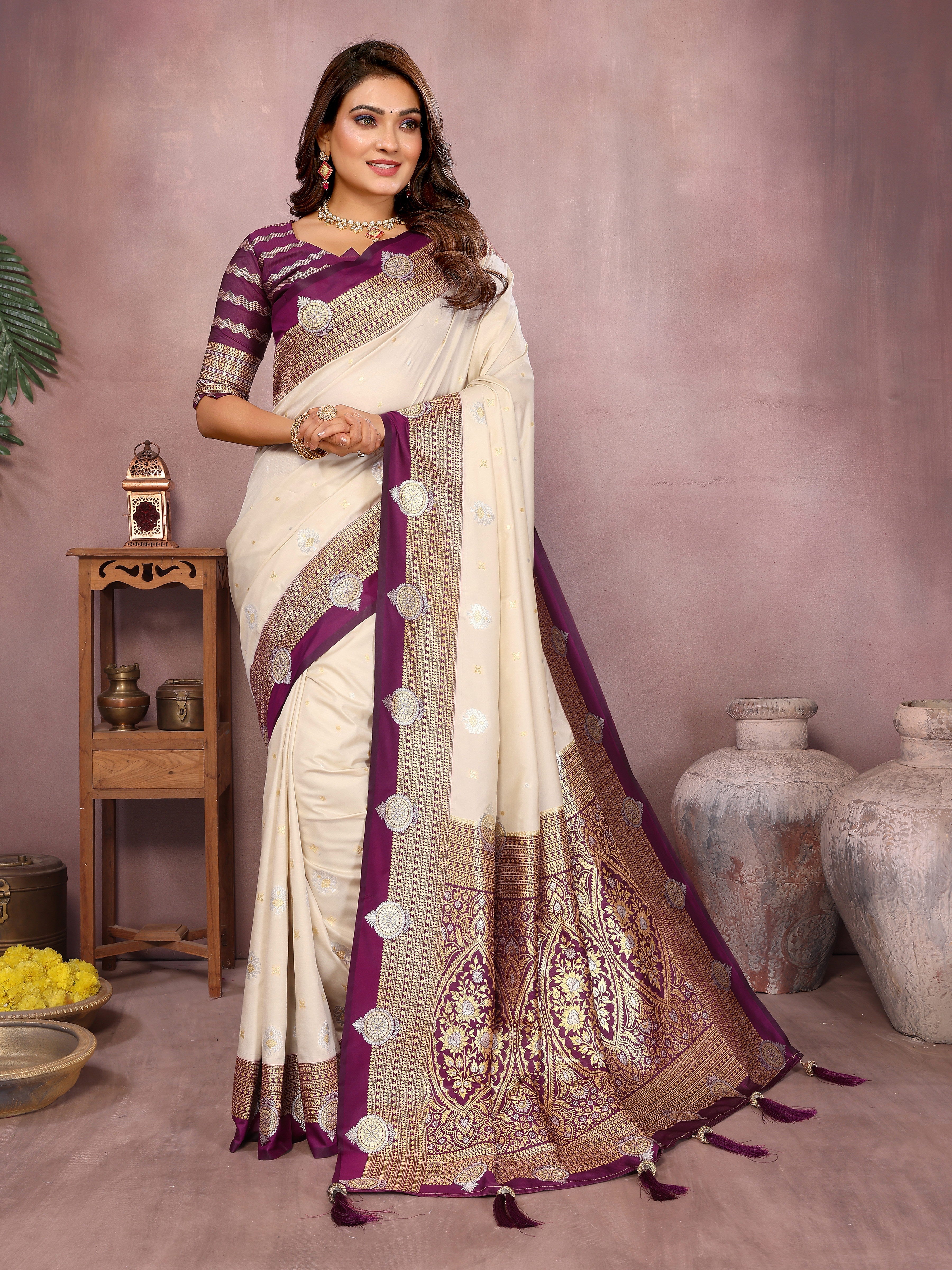 Catalog Designer Saree.