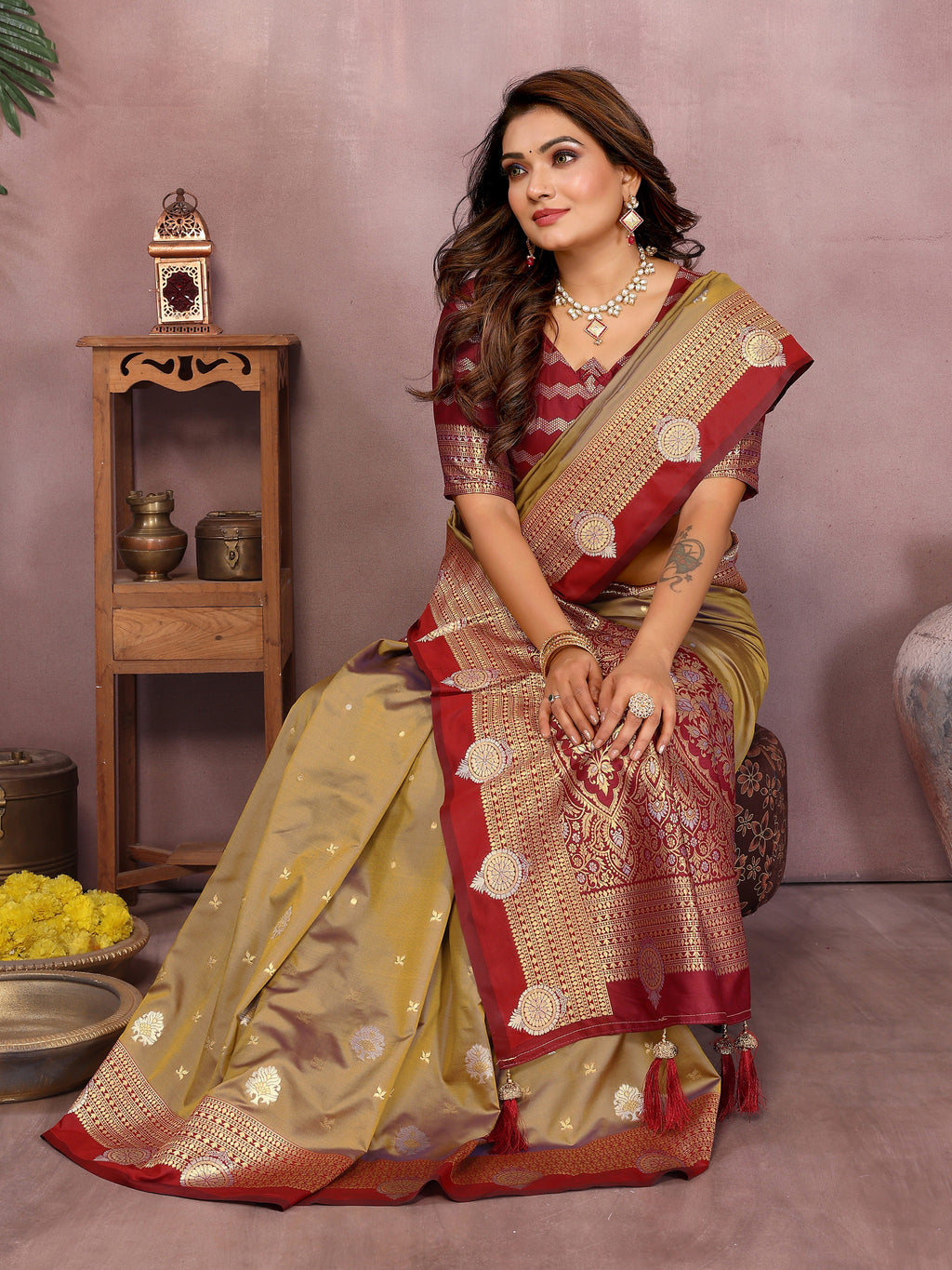 Catalog Designer Saree.