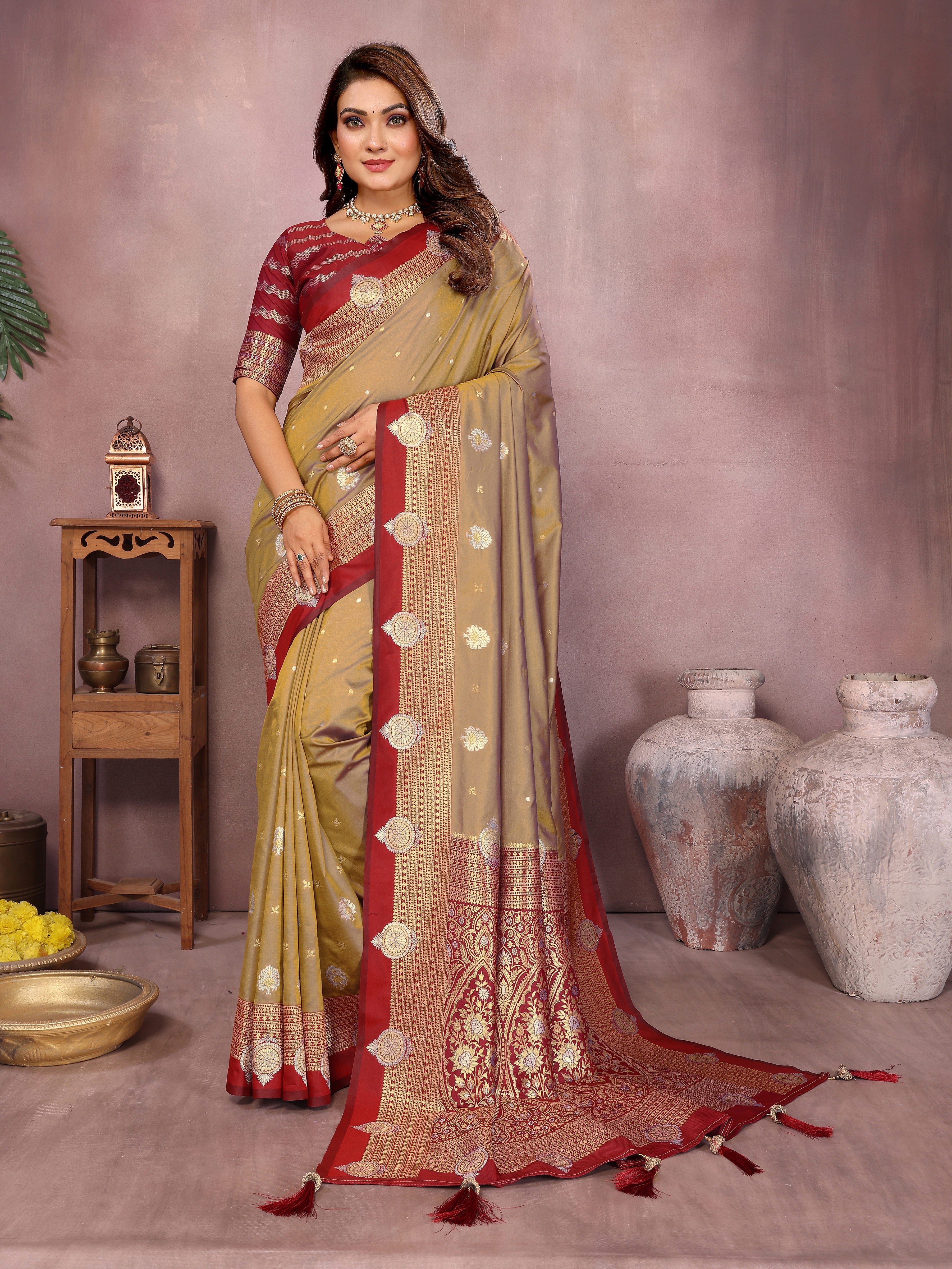 Catalog Designer Saree.