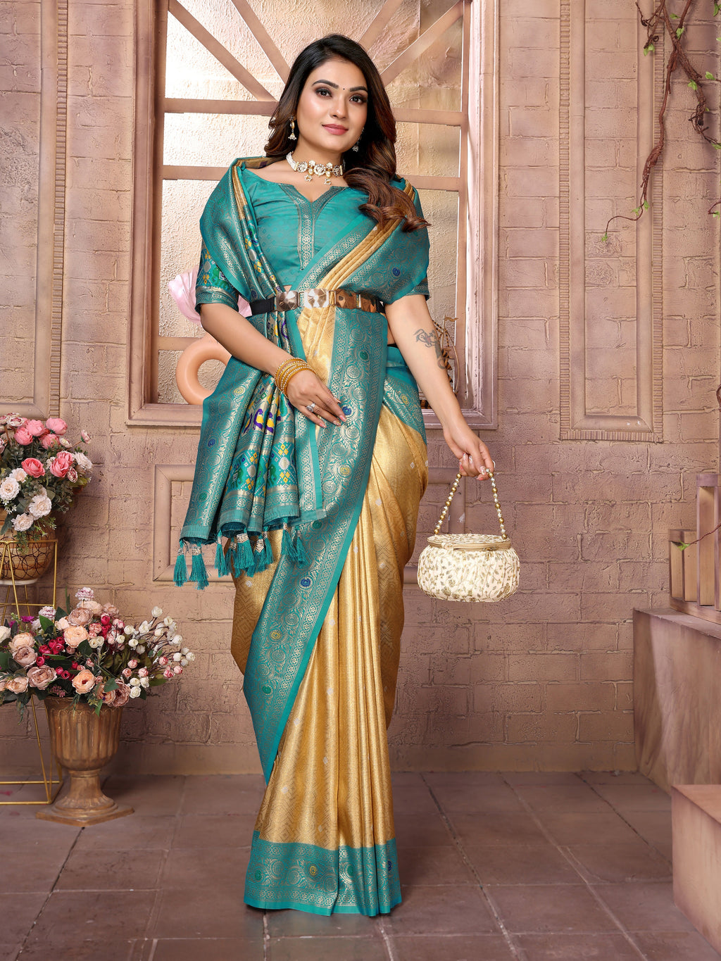 Catalog Designer Saree.