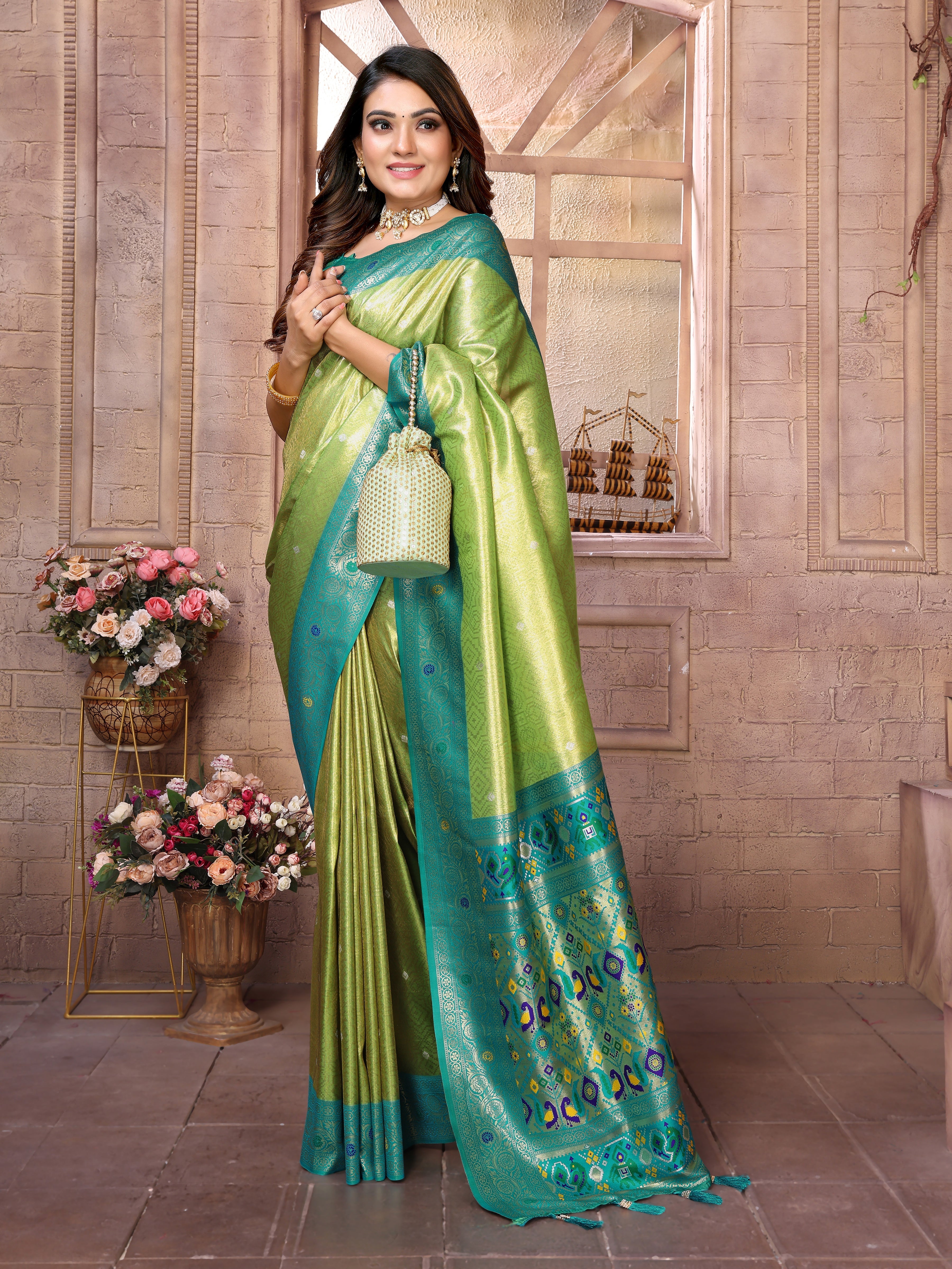 Catalog Designer Saree.
