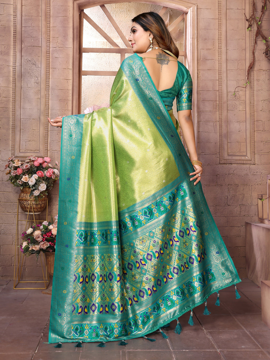 Catalog Designer Saree.