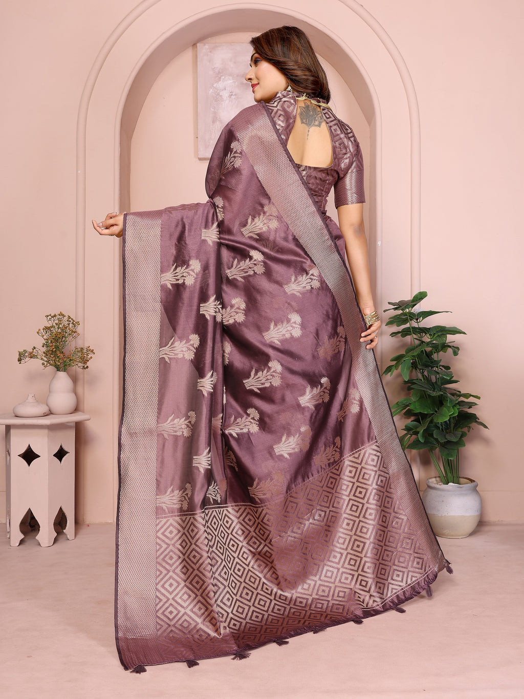 Catalog Designer Saree.