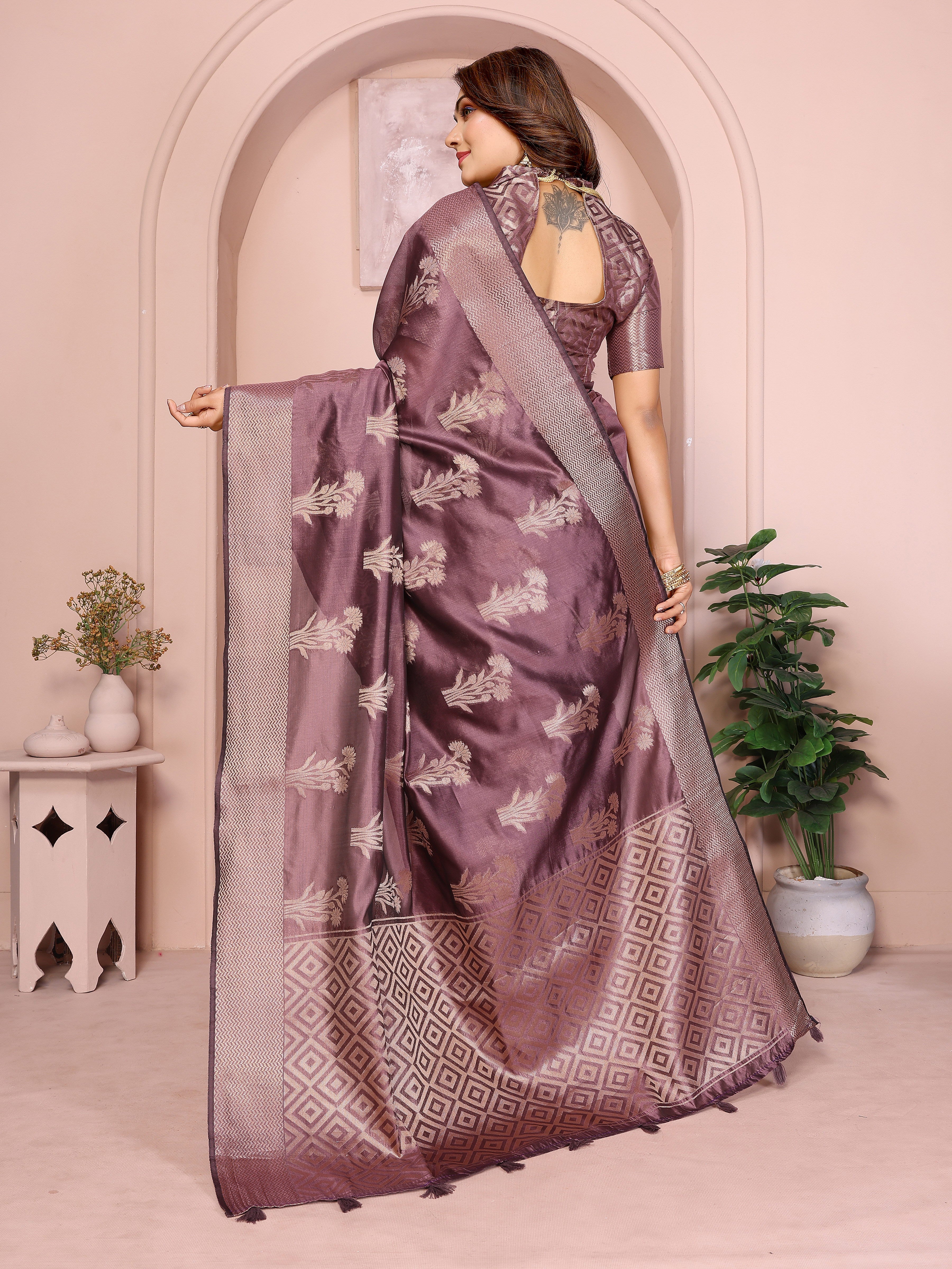 Catalog Designer Saree.