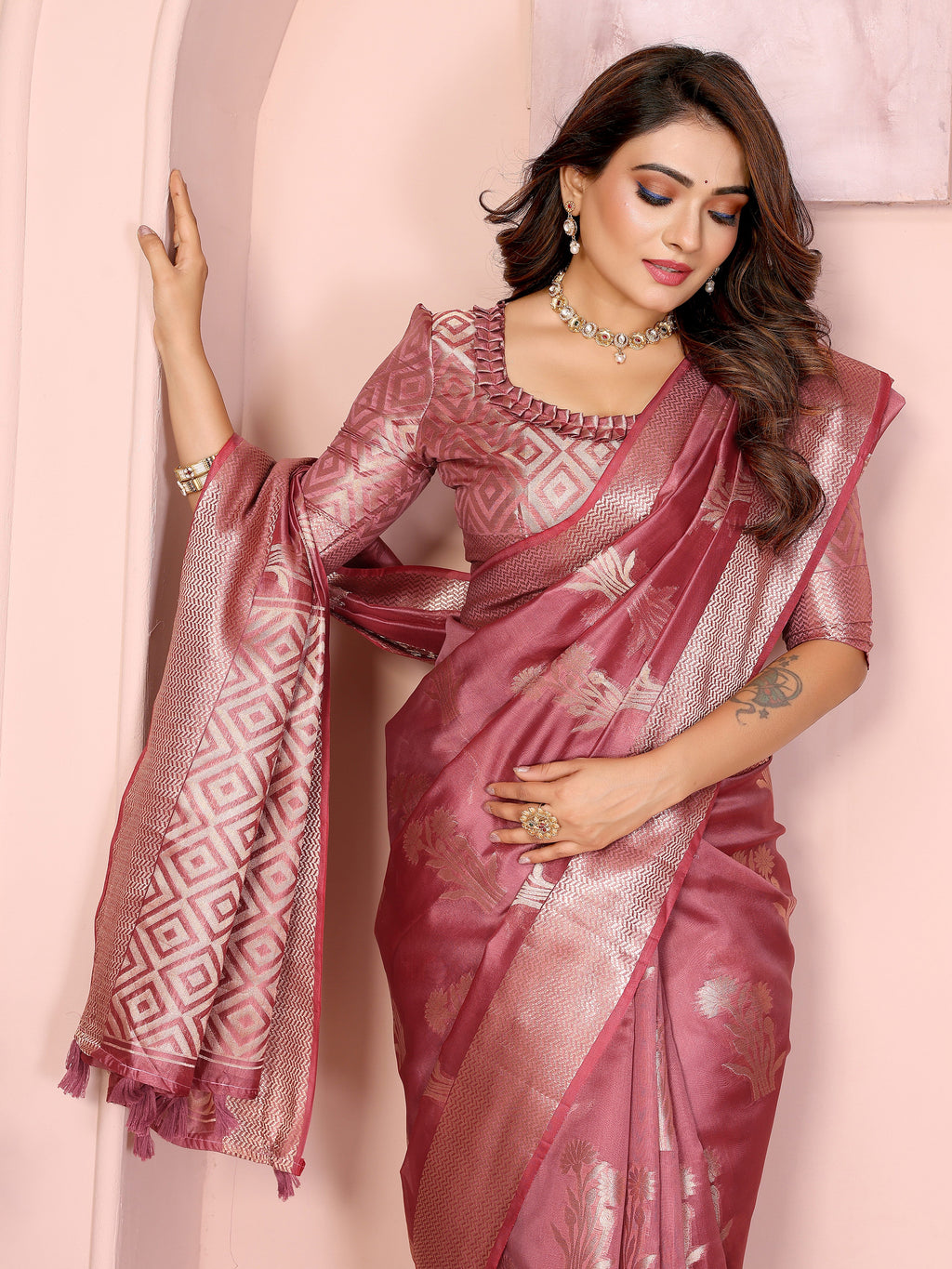 Catalog Designer Saree.