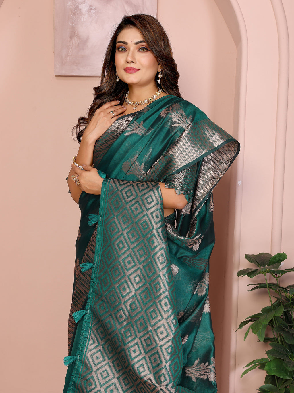 Catalog Designer Saree.