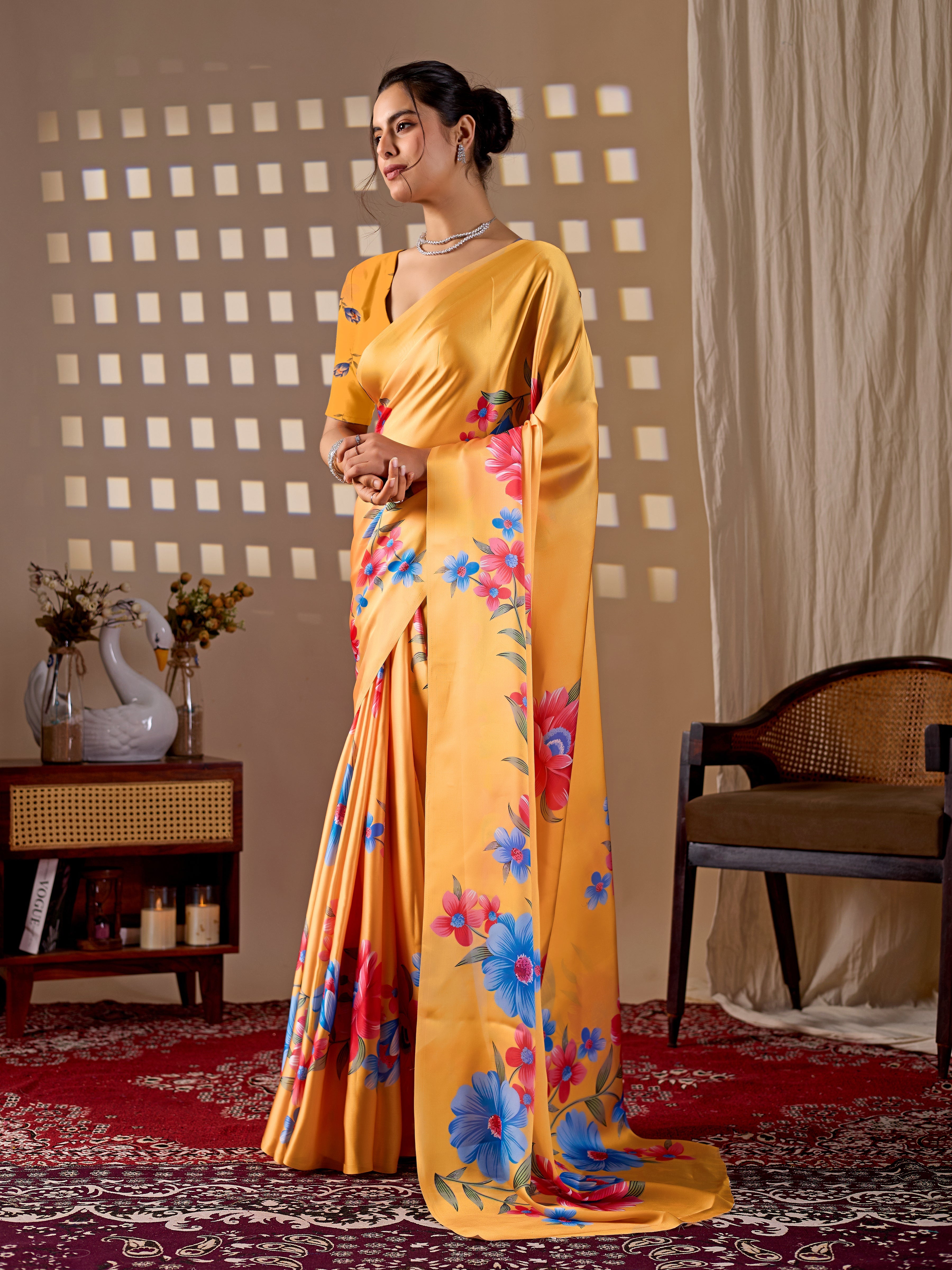 Catalog Designer Saree.