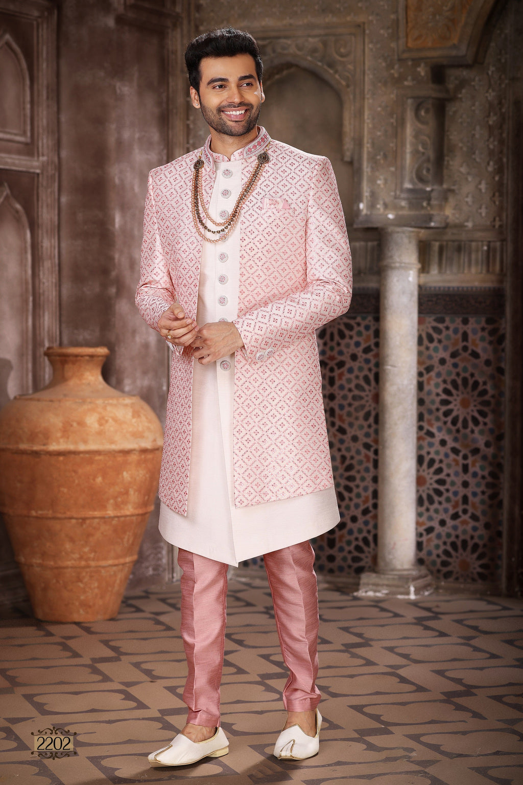 Traditional Indowestren Sherwani