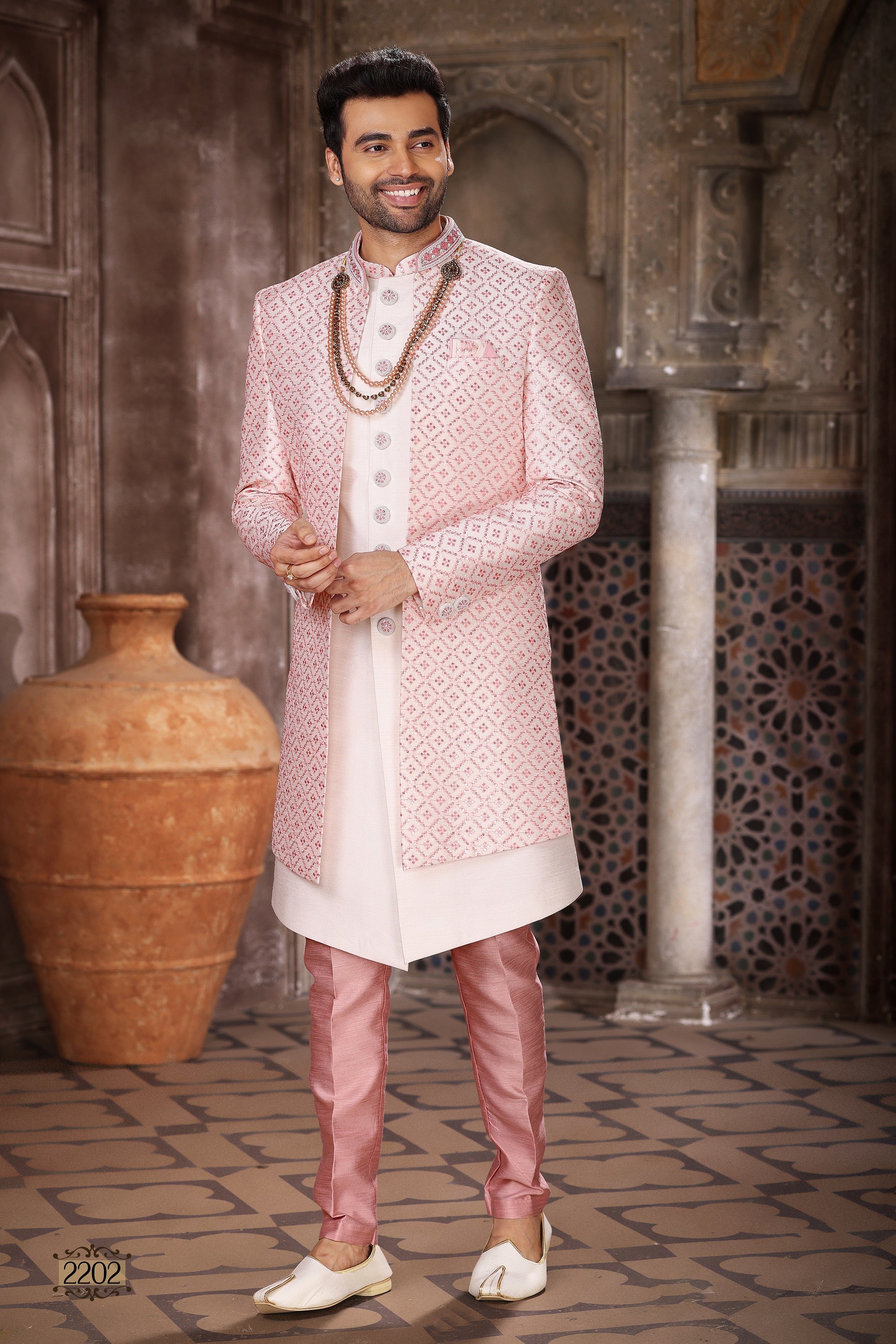 Traditional Indowestren Sherwani