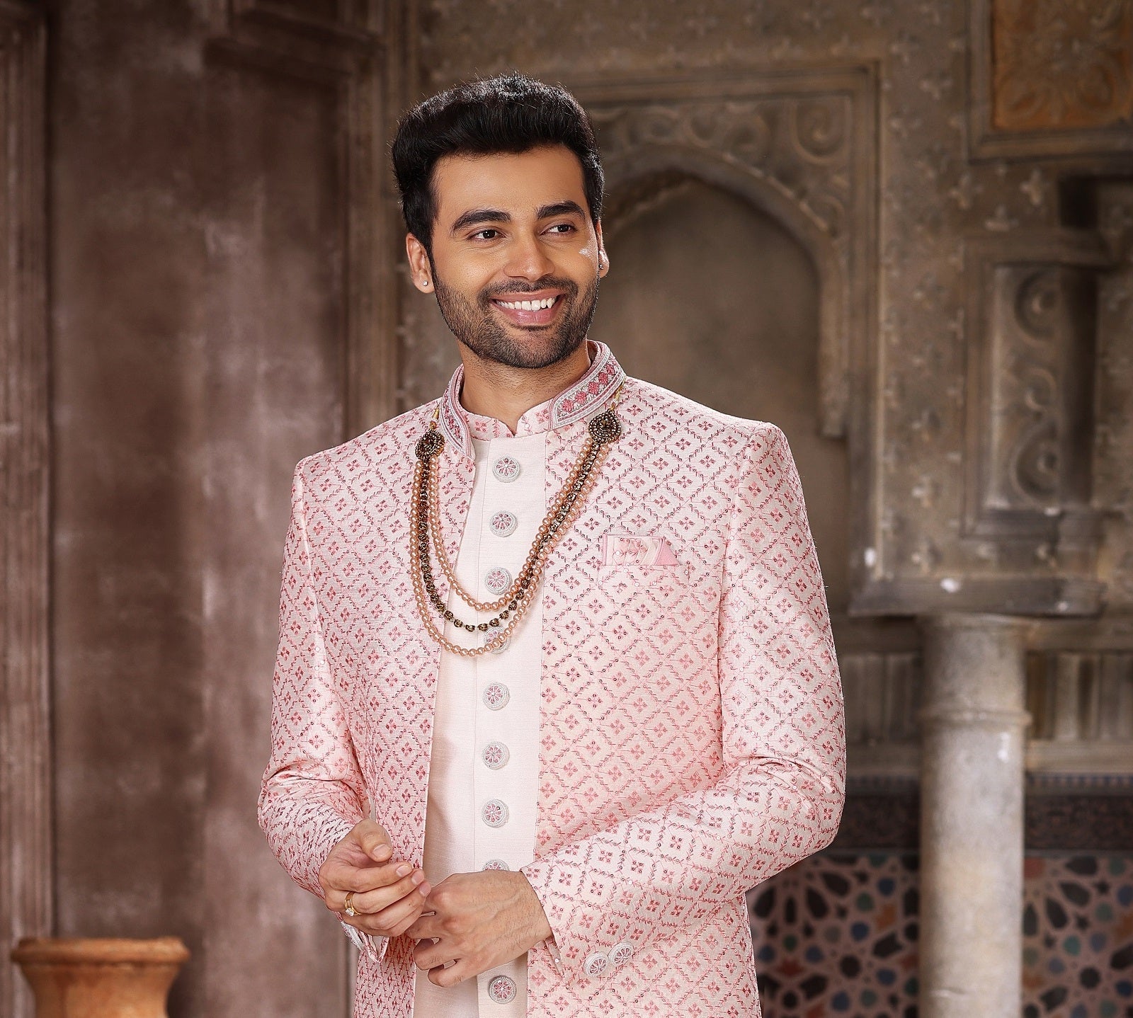 Traditional Indowestren Sherwani