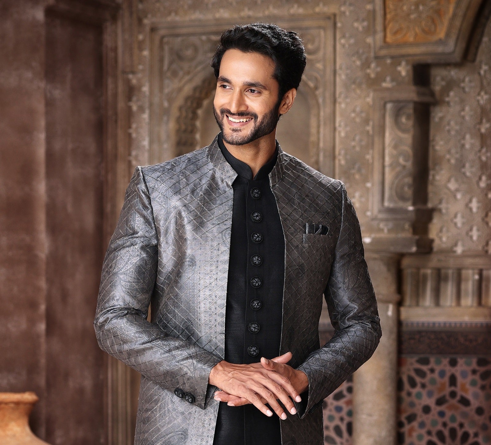 Traditional Indowestren Sherwani