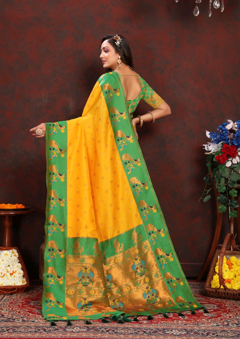 Catalog Designer Saree