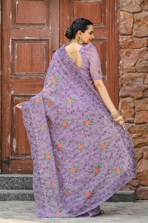 Catalog Designer Saree.