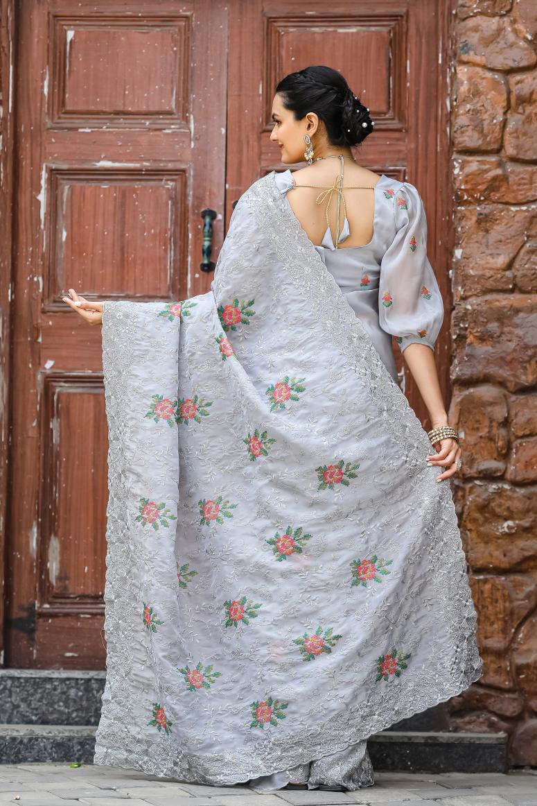 Catalog Designer Saree.